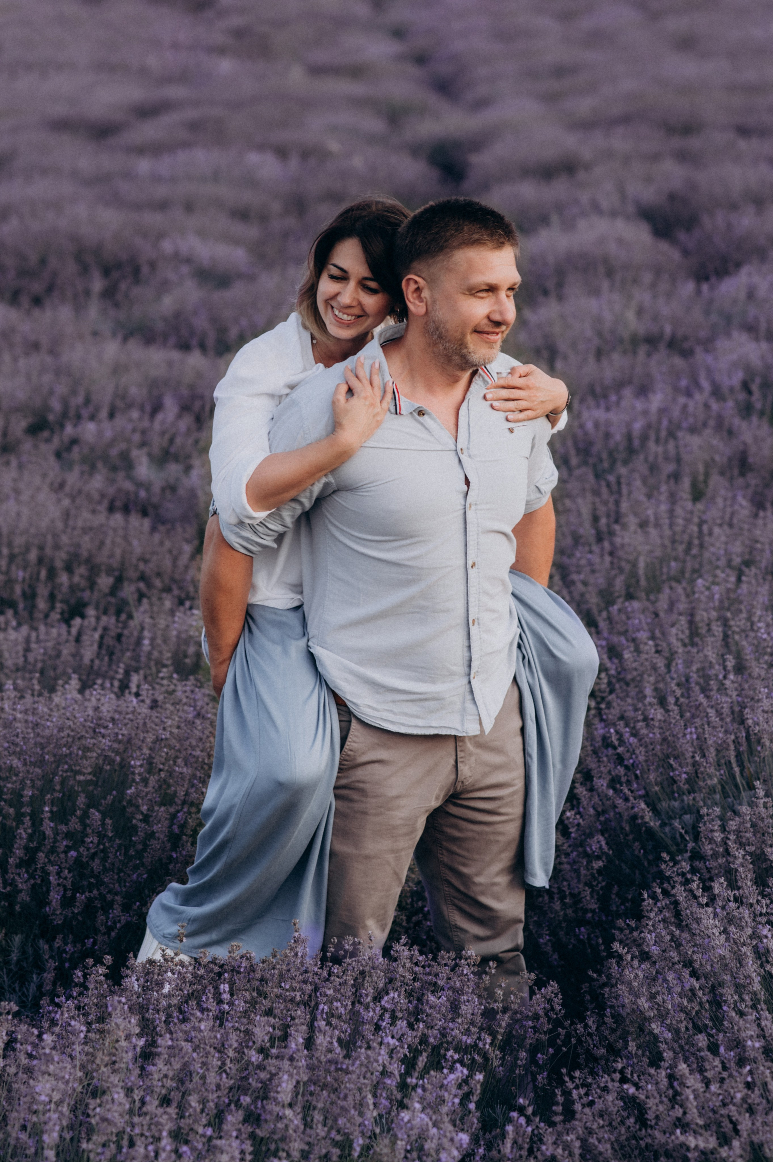 Сімейна фотосесія в лаванді, лав сторі, фотограф Тернопіль, фотосесія в соняхах. Сімейний, дитячий та індивідуальний фотограф в м. Тернопіль, м. Львів