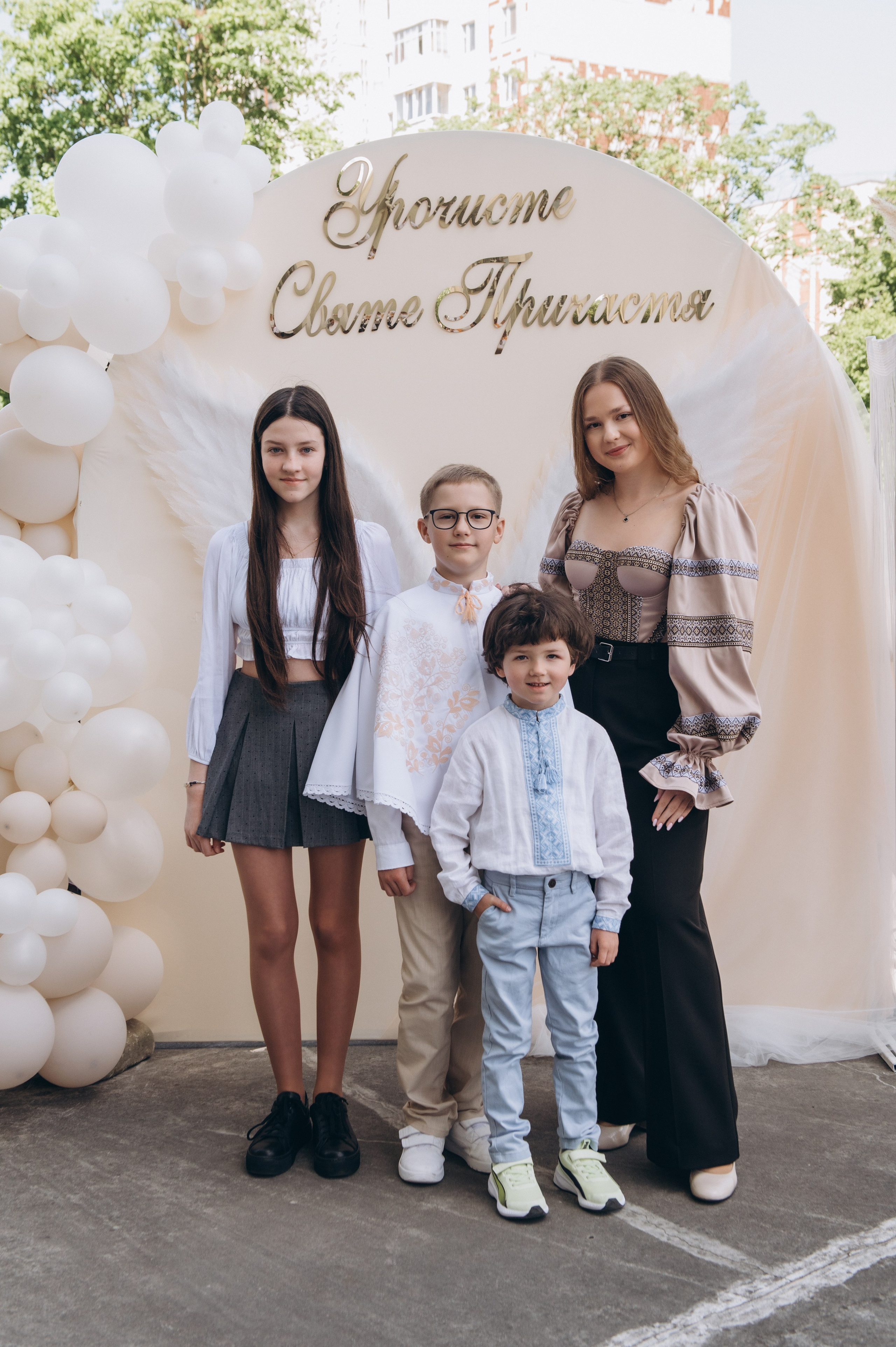 Фотосесія Причастя Тернопіль церква Св Михаїла, фотограф на Причастя Тернопіль, фотосесія Літургії Причастя Тернопіль. Сімейний, дитячий та індивідуальний фотограф в м. Тернопіль, м. Львів