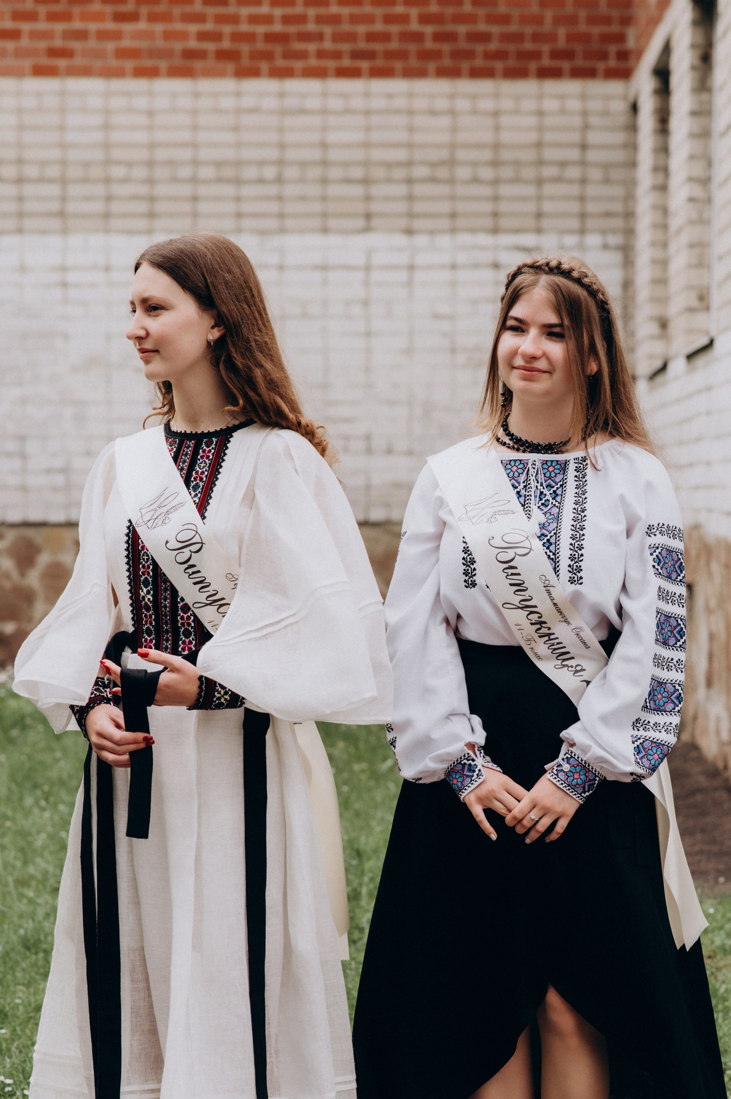 Фотосесія останнього дзвоника, фотосесія випускників Тернопіль, випускний 2024. Сімейний, дитячий та індивідуальний фотограф в м. Тернопіль, м. Львів