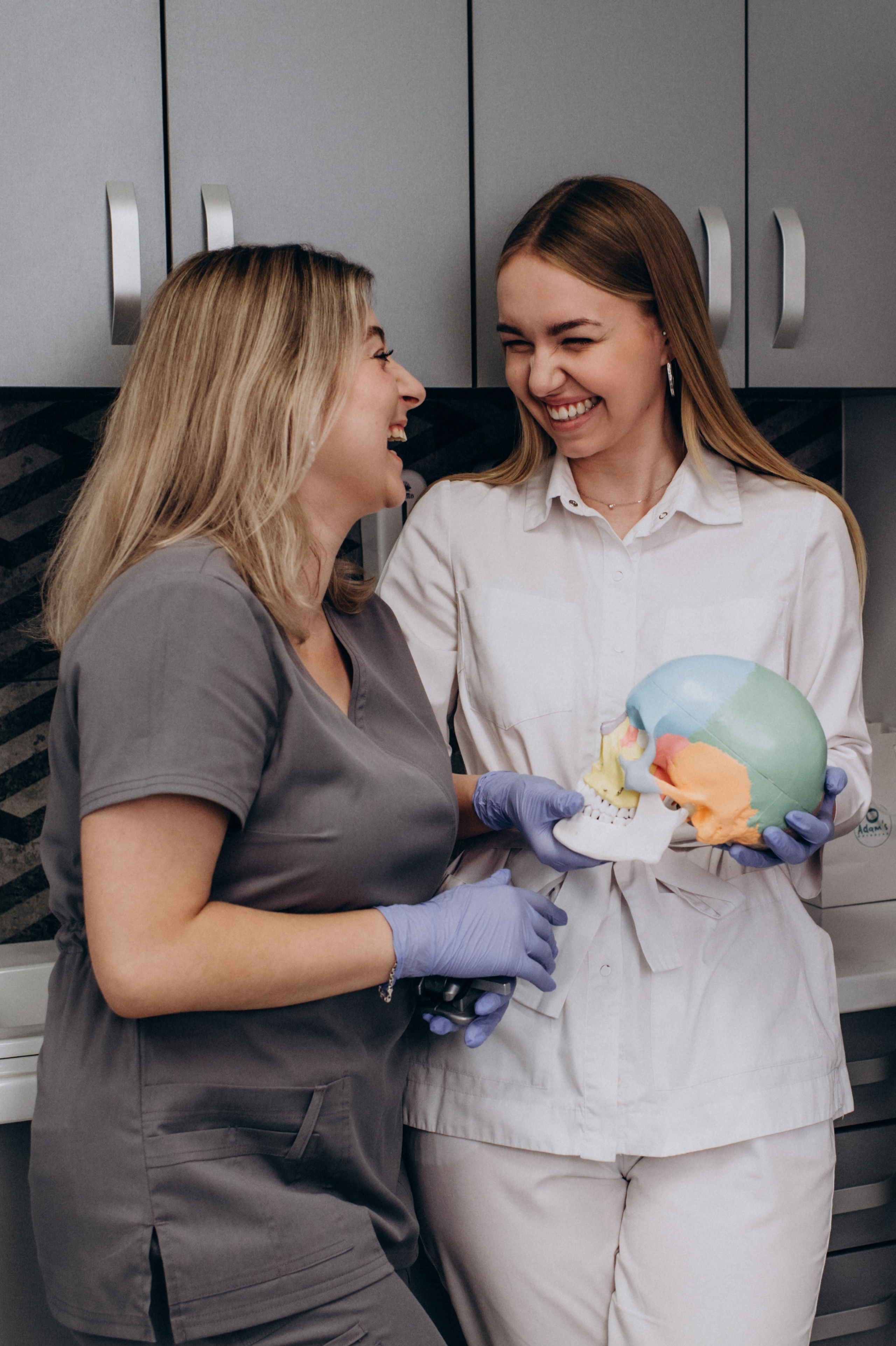 Фотосесія стоматології, зйомка стоматологічної клініки, контент для стоматолога. Сімейний, дитячий та індивідуальний фотограф в м. Тернопіль, м. Львів