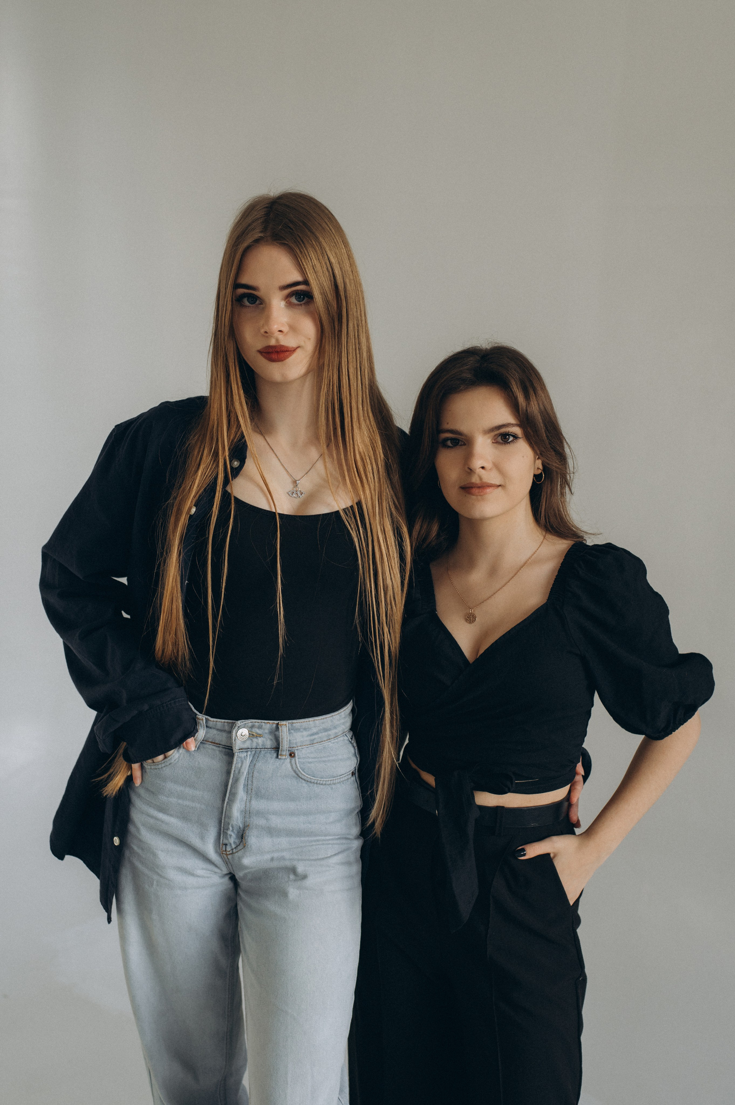 Фотосесія випускників, фотосесія на віньєтки Тернопіль, випускники Тернопіль, випуск 2025. Сімейний, дитячий та індивідуальний фотограф в м. Тернопіль, м. Львів