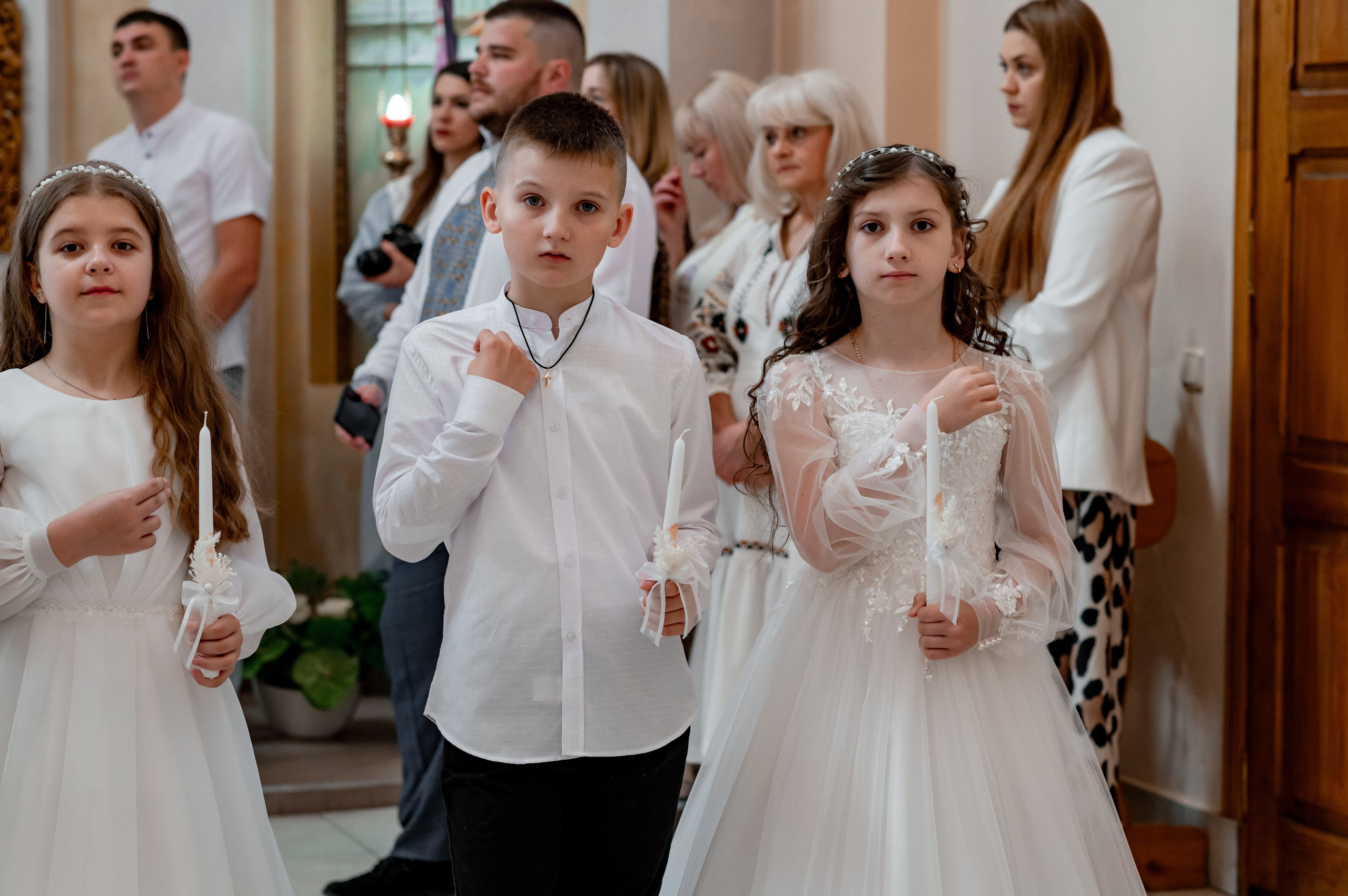 Фотосесія Першого Причастя Тернопіль, зйомка Причастя Тернопіль, Таїнство Першого Причастя Тернопіль, Катедра Причастя Тернопіль. Сімейний, дитячий та індивідуальний фотограф в м. Тернопіль, м. Львів