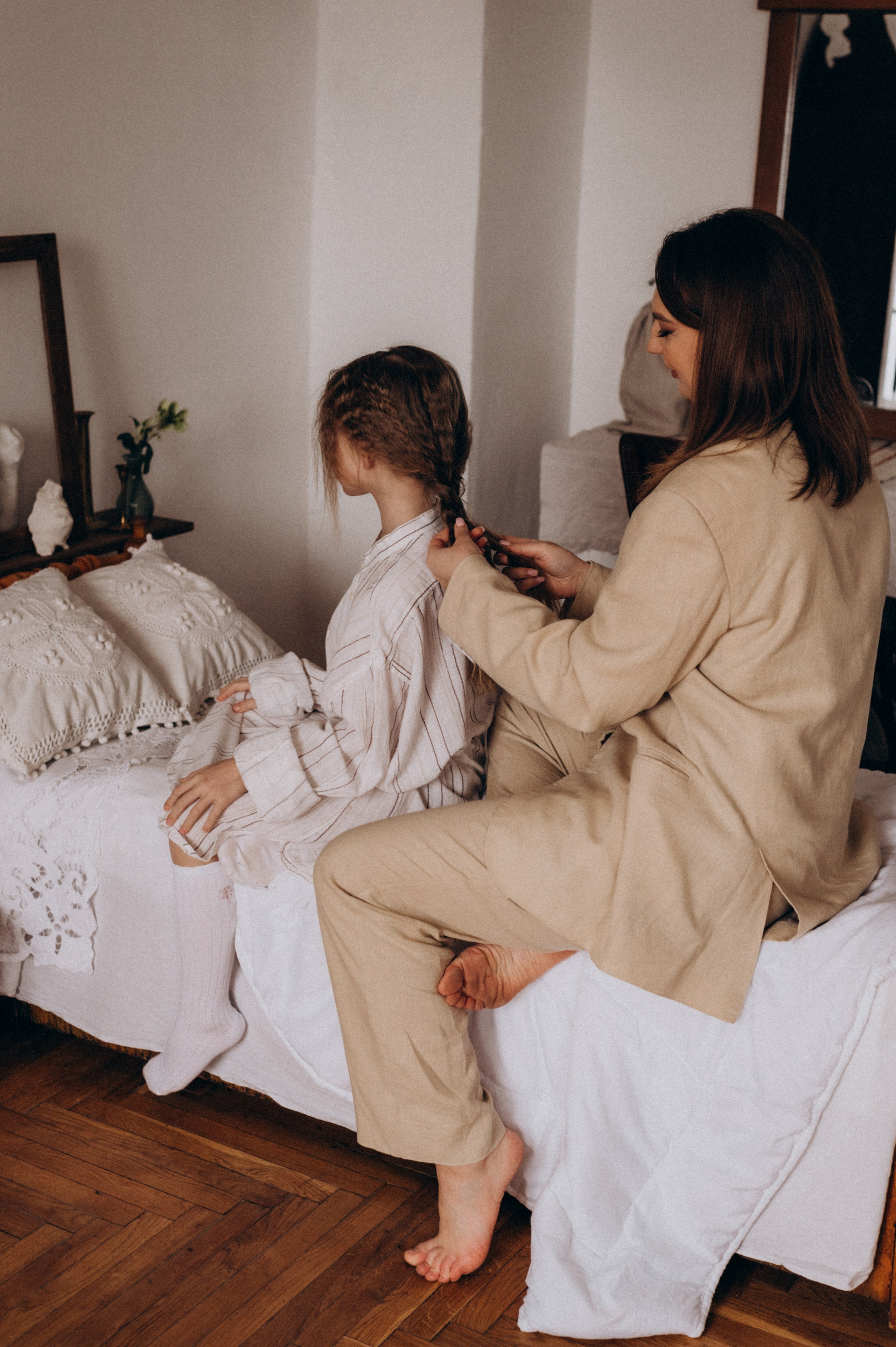 Сімейна фотосесія мами і донечок, зйомка Тернопіль Львів етностиль. Сімейний, дитячий та індивідуальний фотограф в м. Тернопіль, м. Львів