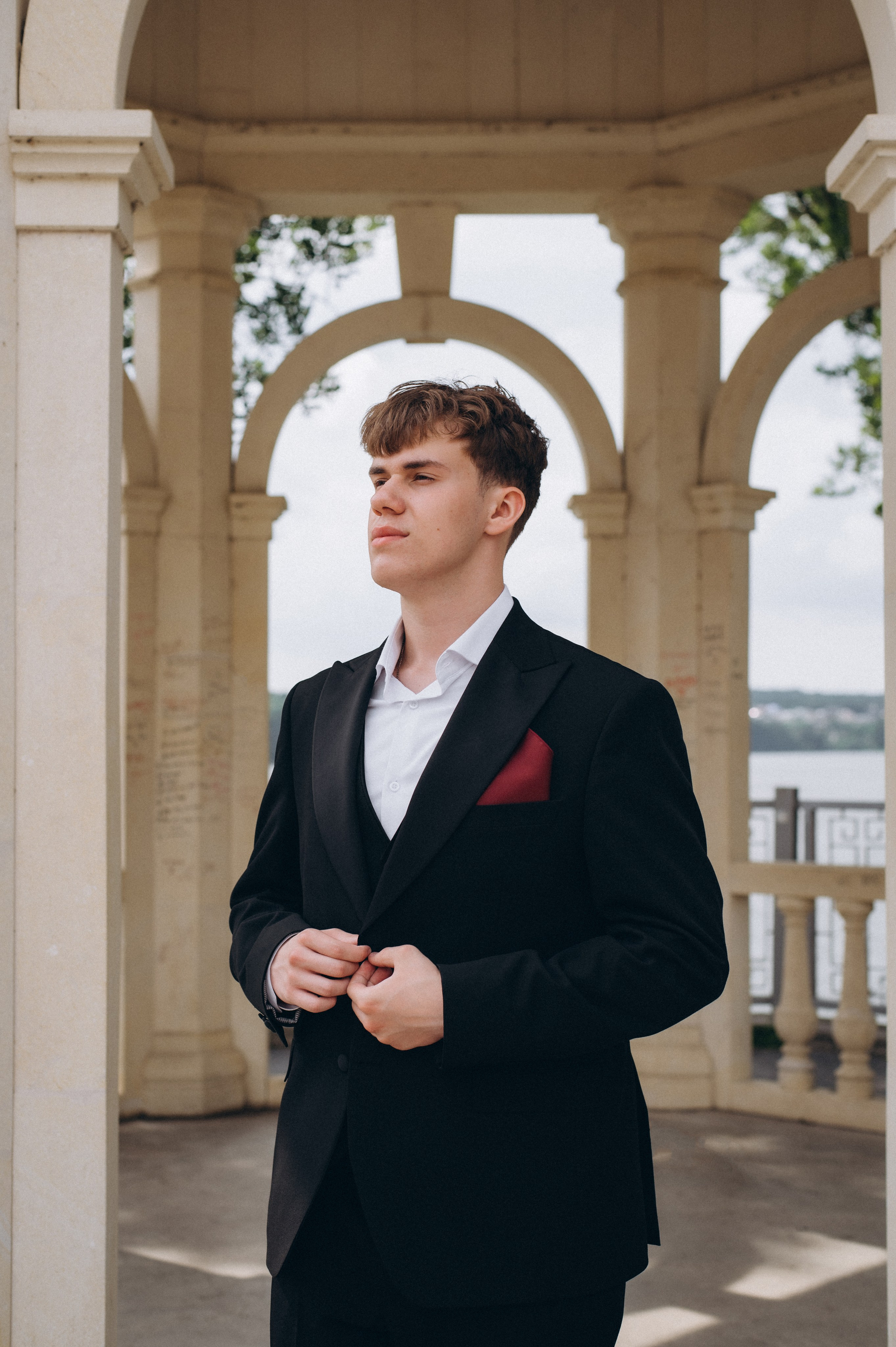 Випускники 2025, фотосесія випускного Тернопіль, фотосесія випускників Тернопіль, зйомка випускного, фотосесія випускного. Сімейний, дитячий та індивідуальний фотограф в м. Тернопіль, м. Львів