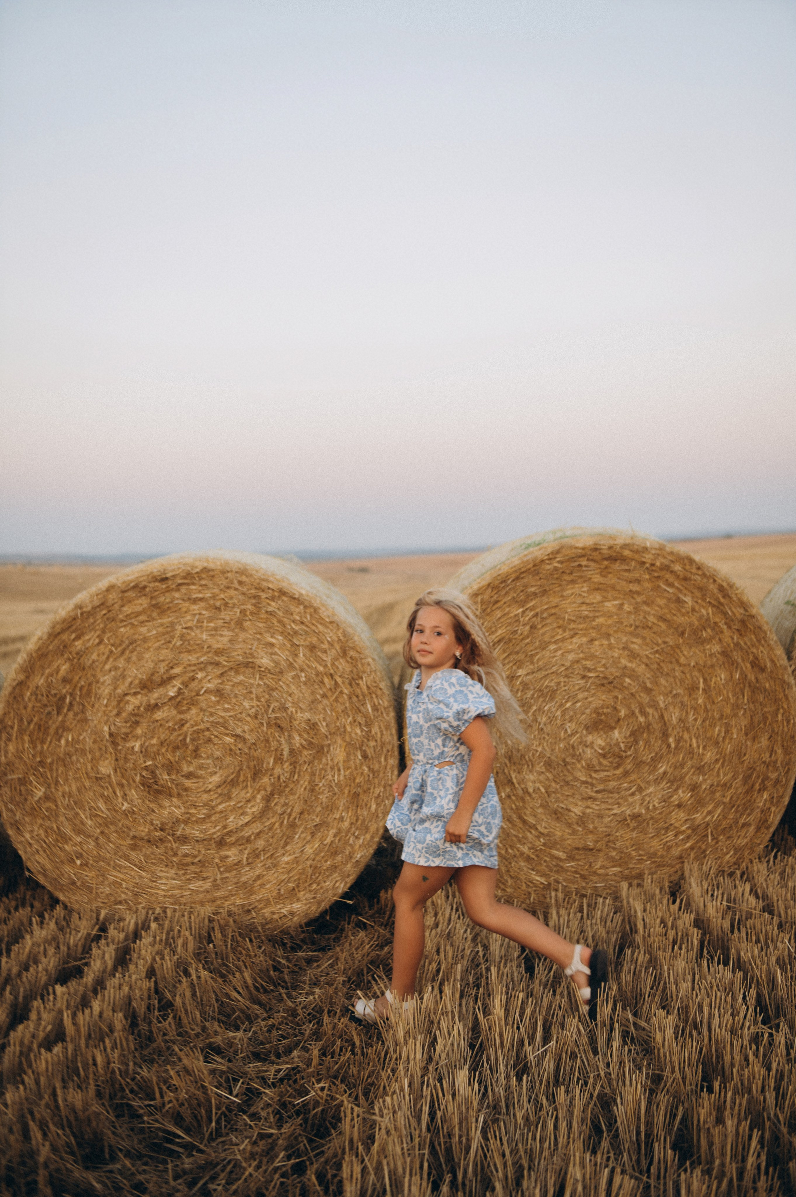 фотосесія в полі, фотосесія на природі, дитячий фотограф Тернопіль