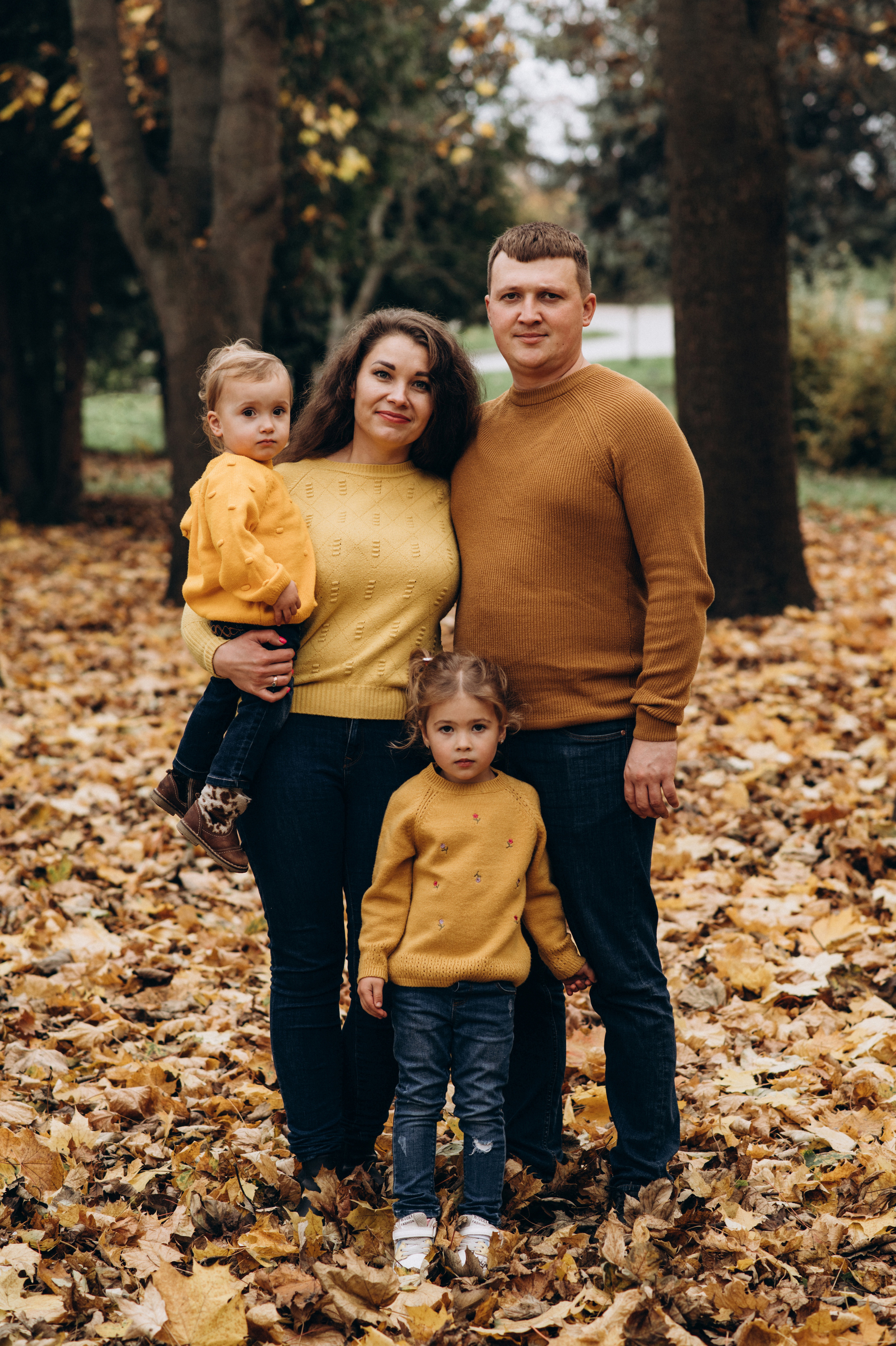 Осіння сімейна фотосесія. Сімейний, дитячий та індивідуальний фотограф в м. Тернопіль, м. Львів