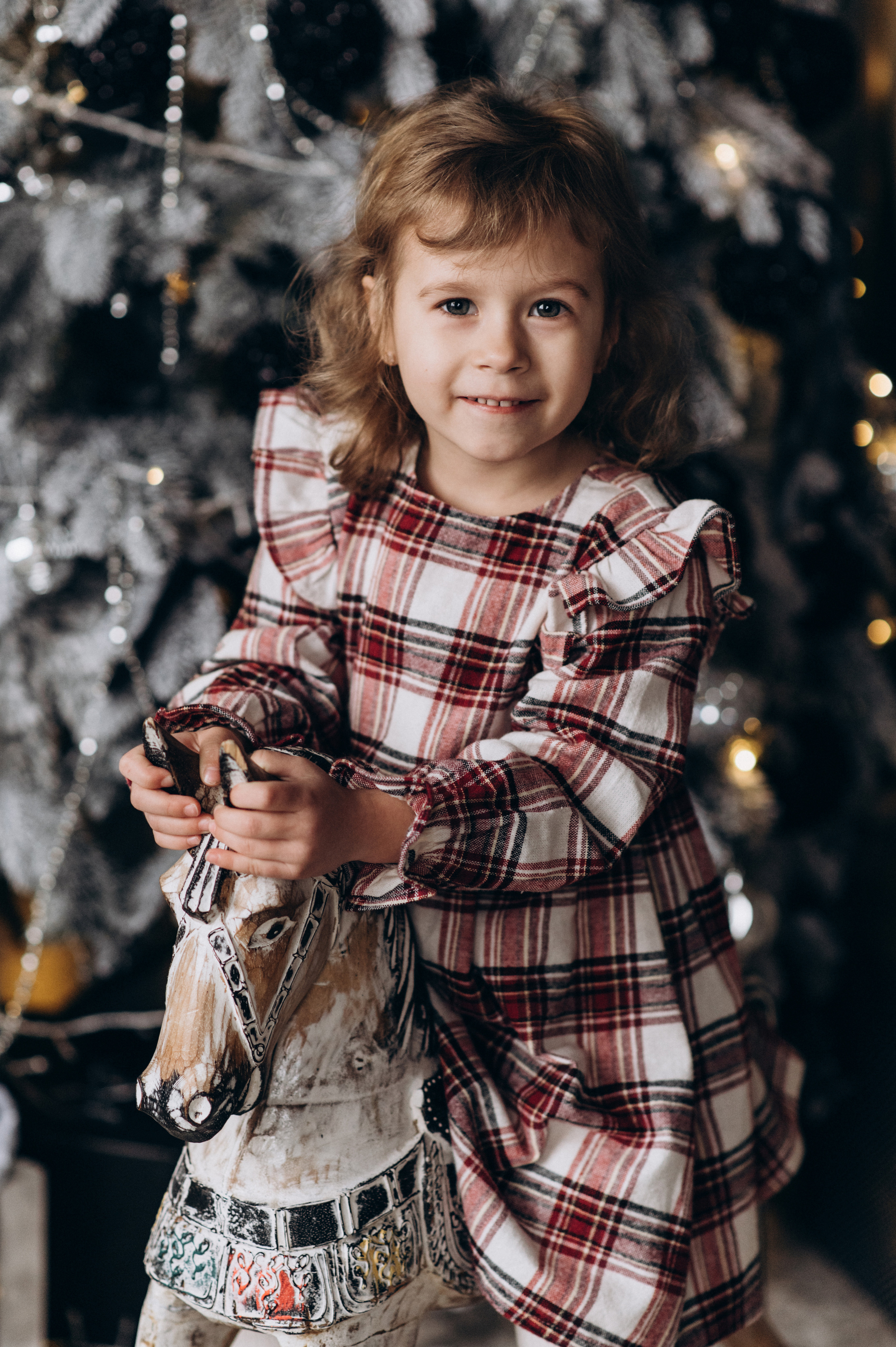 Новорічна сімейна зйомка у студії. Сімейний, дитячий та індивідуальний фотограф в м. Тернопіль, м. Львів