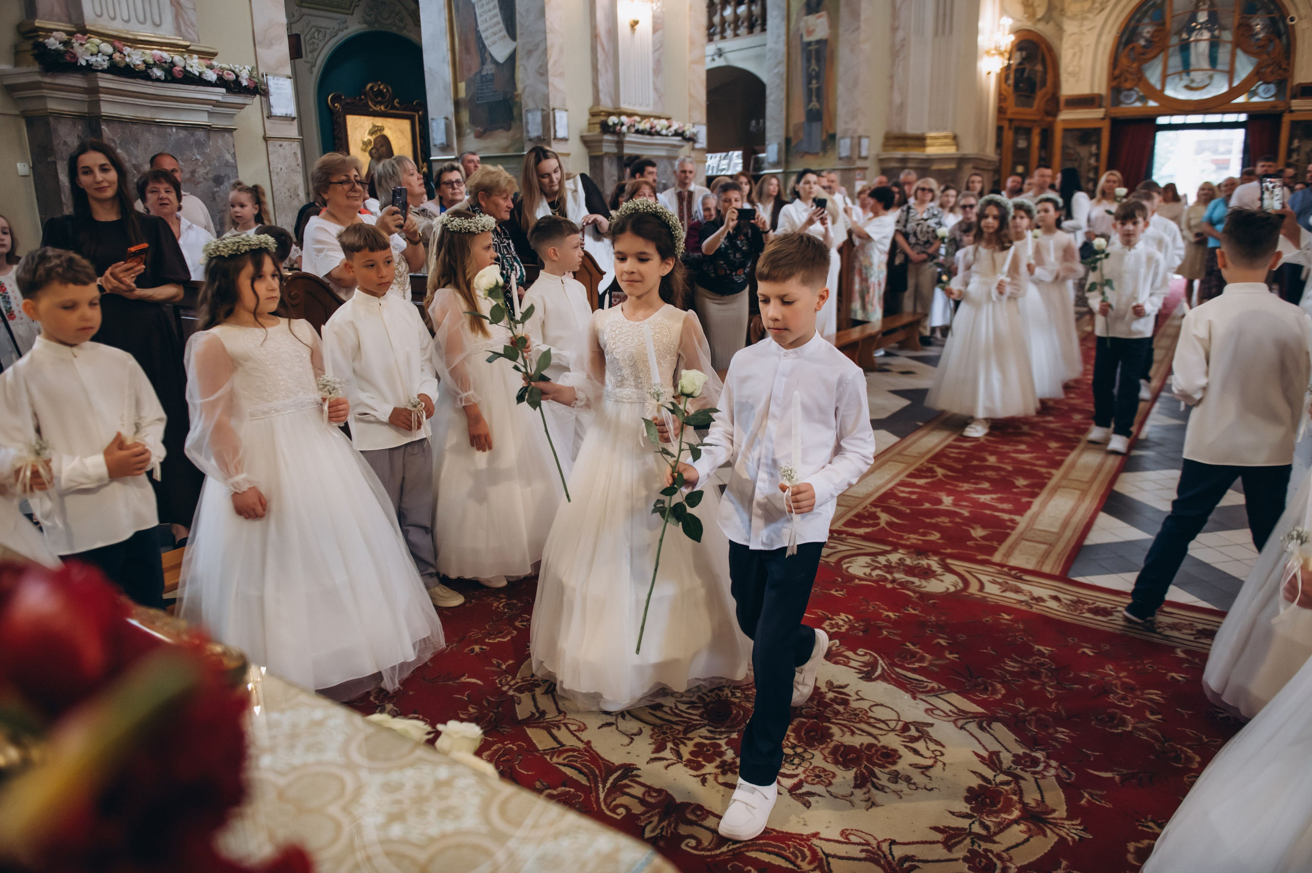 Фотосесія Першого Причастя Тернопіль, фотосесія Причастя Тернопіль, Таїнство Першого Причастя Тернопіль, Катедра Причастя Тернопіль. Сімейний, дитячий та індивідуальний фотограф в м. Тернопіль, м. Львів