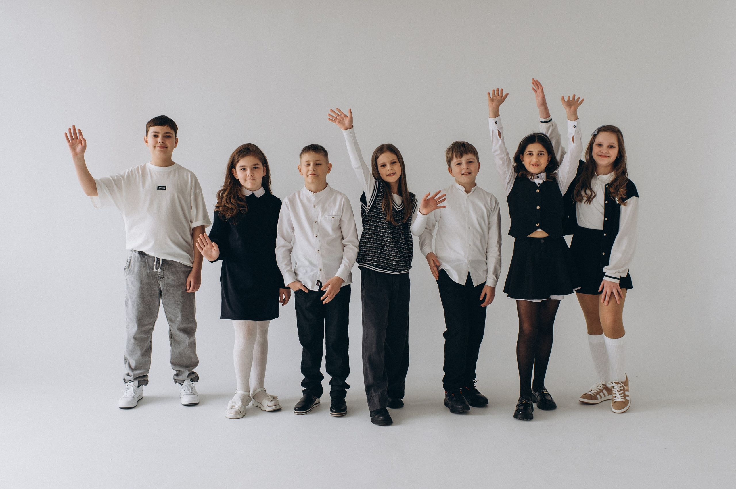 Шкільна фотосесія на віньєтки Тернопіль, шкільні альбоми, фотосесія випускників Тернопіль, випускний альбом, фотограф випускний Тернопіль. Сімейний, дитячий та індивідуальний фотограф в м. Тернопіль, м. Львів