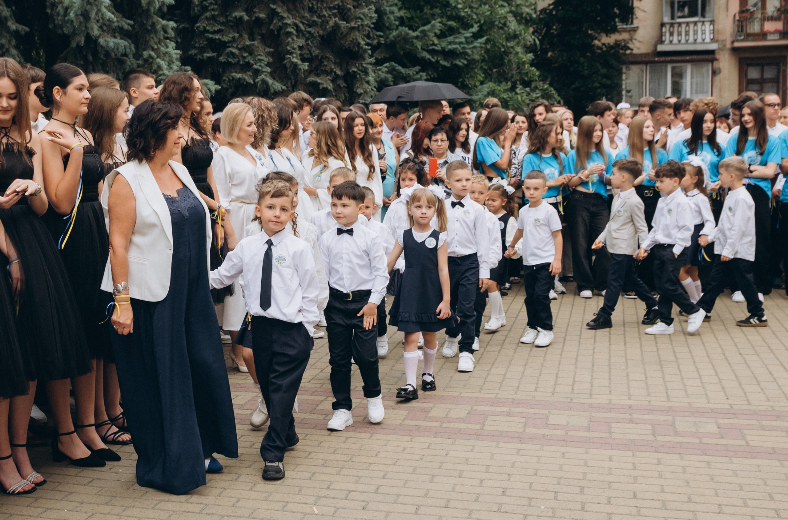 Перший дзвоник у Тернополі, фотосесія першокласників