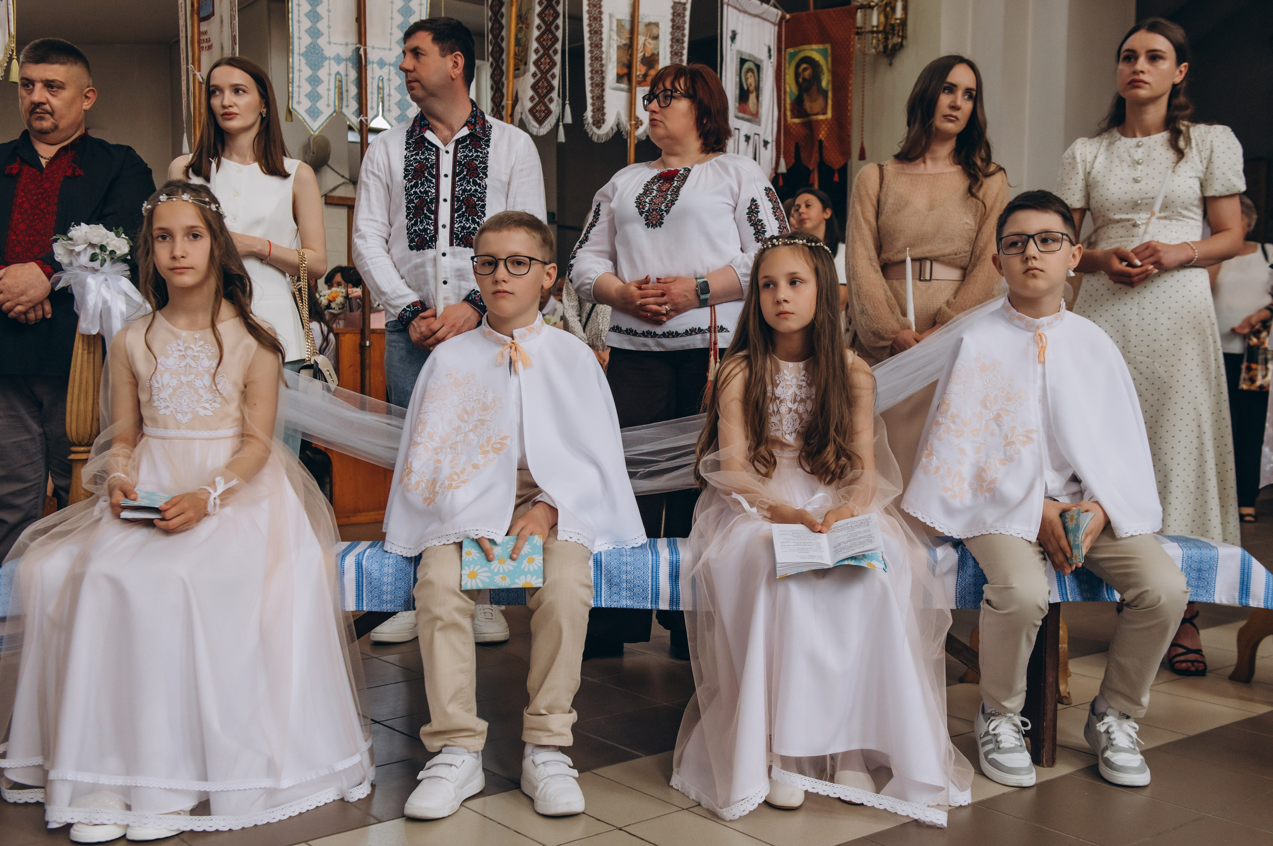 Фотосесія Причастя Тернопіль церква Св&nbsp;Михаїла, фотограф на&nbsp;Причастя Тернопіль, фотосесія Літургії Причастя Тернопіль
