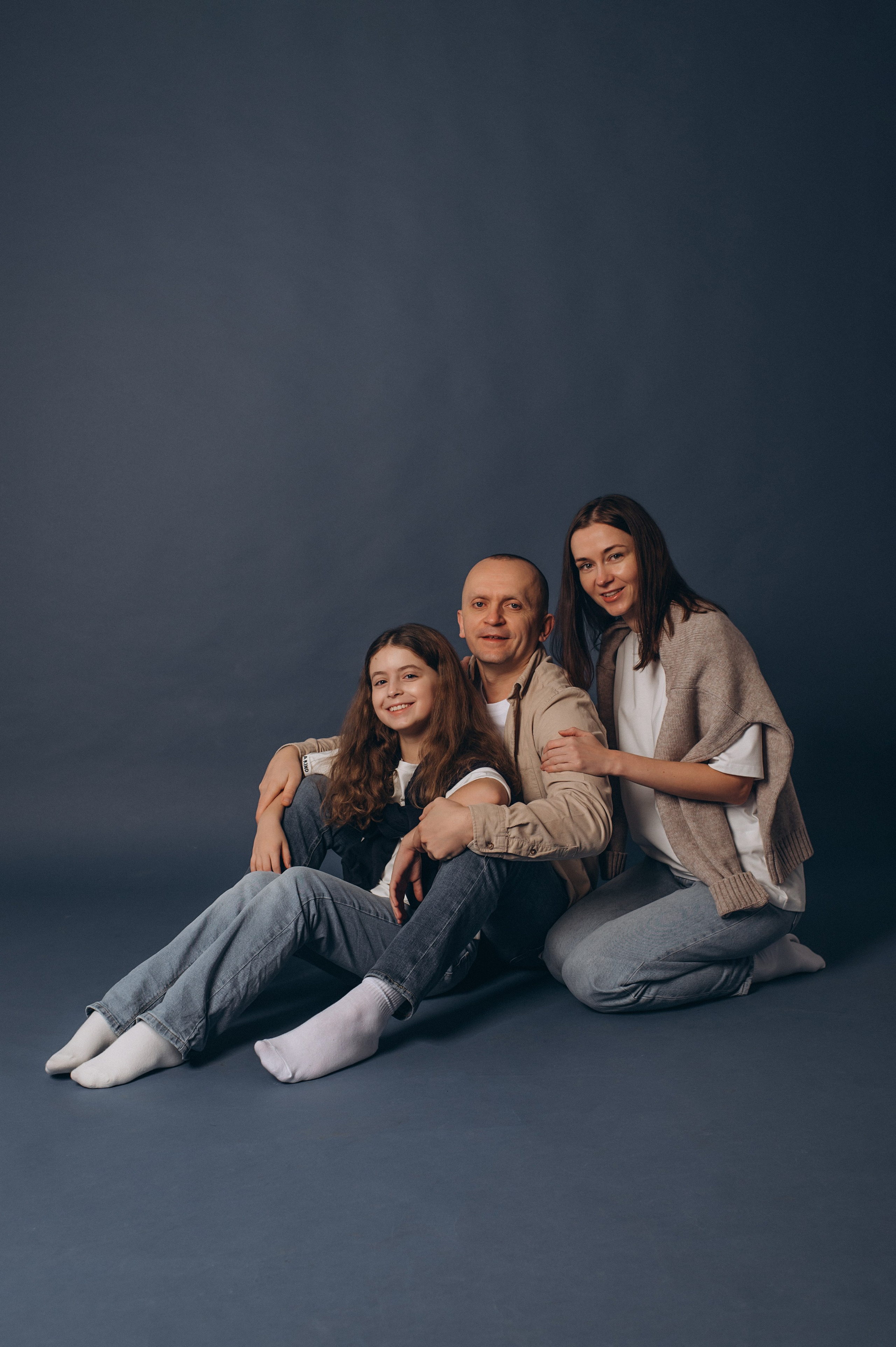 Сімейна фотосесія у студії Тернопіль, новорічна зйомка Тернопіль, фотодень Тернопіль, сімейний фотогаф Львів. Сімейний, дитячий та індивідуальний фотограф в м. Тернопіль, м. Львів