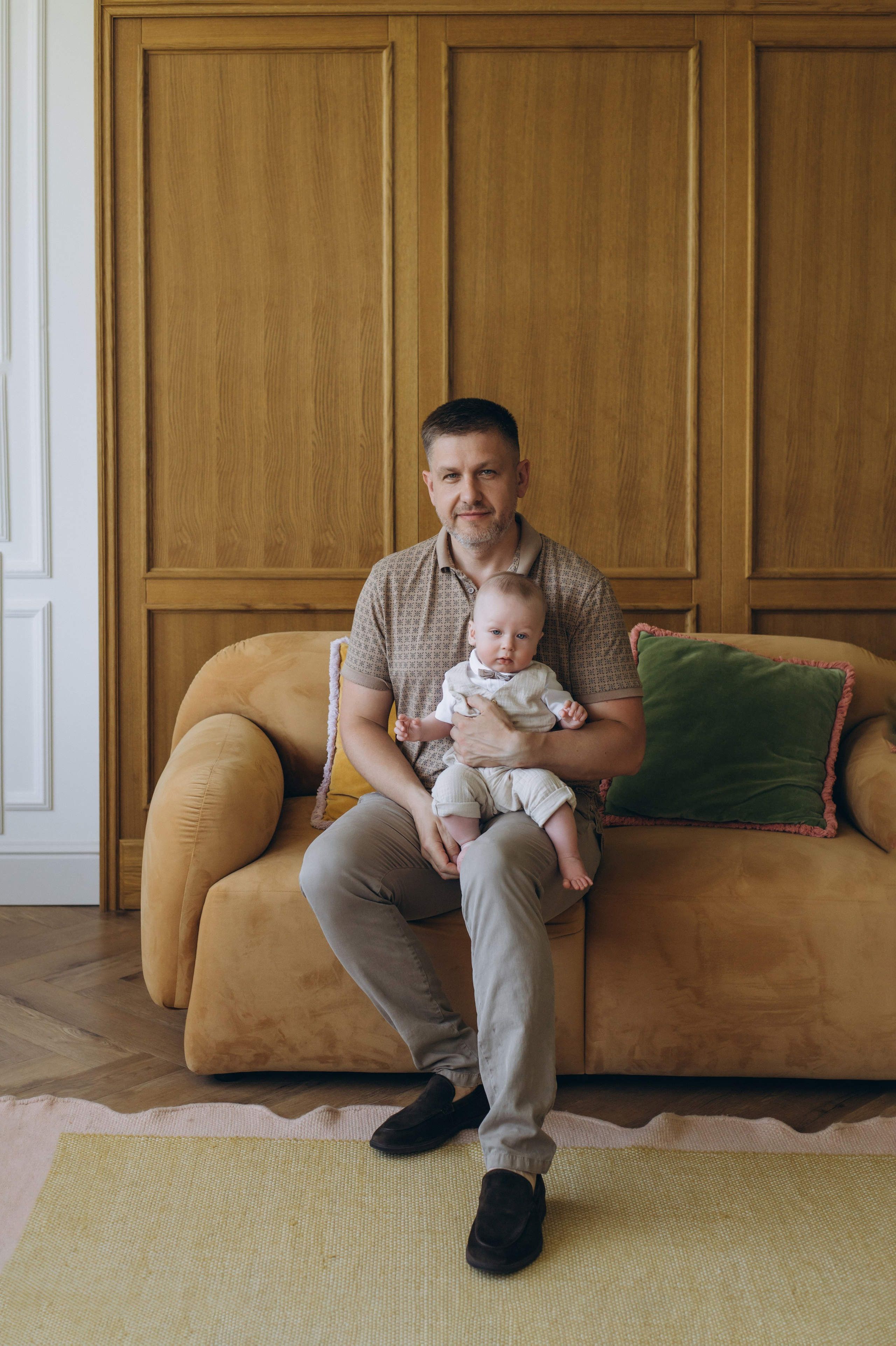 Сімейна фотосесія у студії Тернопіль, сімейний фотограф Тернопіль, сімейна зйомка Львів, фотосесія двійнят, фотосесія близнюків. Сімейний, дитячий та індивідуальний фотограф в м. Тернопіль, м. Львів