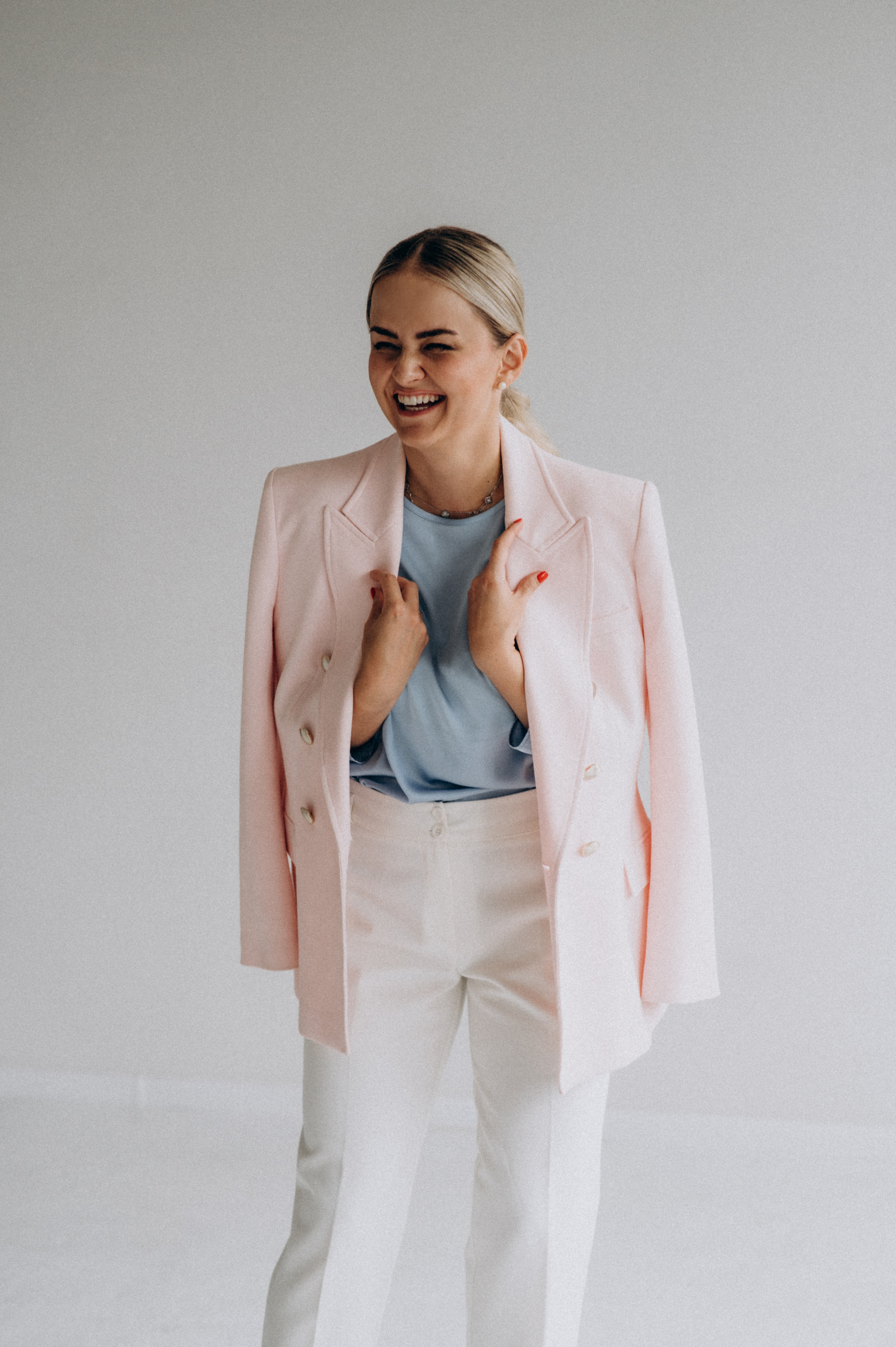 Контент зйомка, фотосесія персоналу клініки. Сімейний, дитячий та індивідуальний фотограф в м. Тернопіль, м. Львів