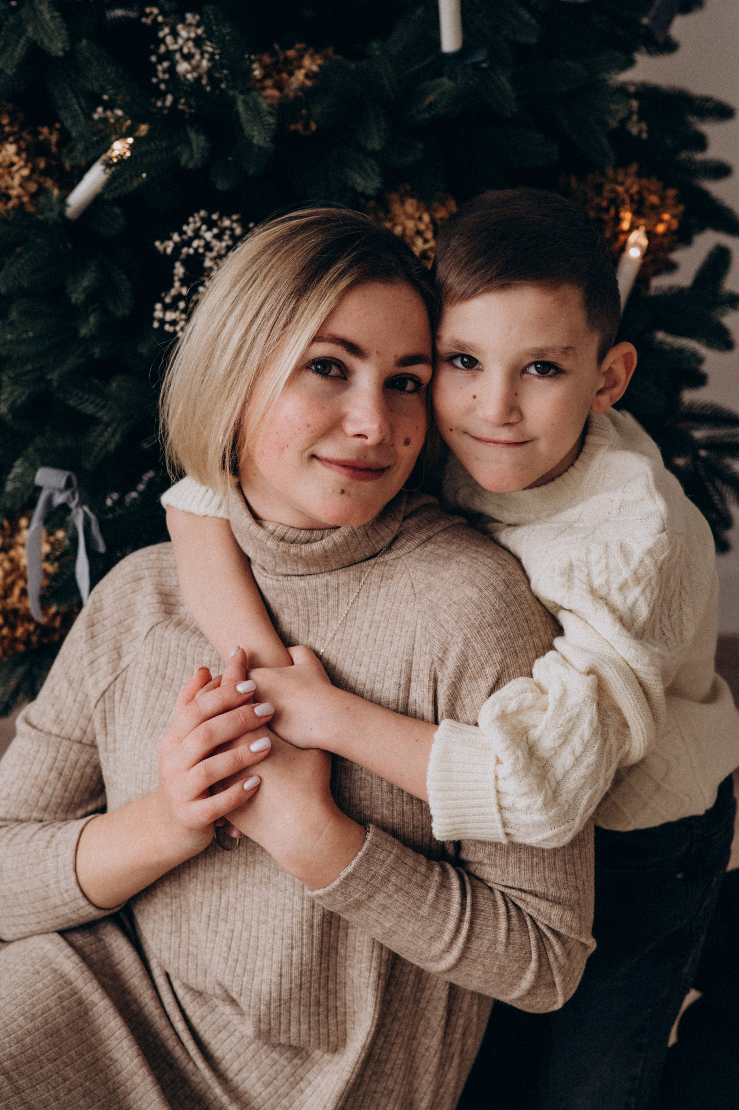 Новорічна сімейна фотосесія у студії, сімейна фотосесія Тернопіль Львів. Сімейний, дитячий та індивідуальний фотограф в м. Тернопіль, м. Львів