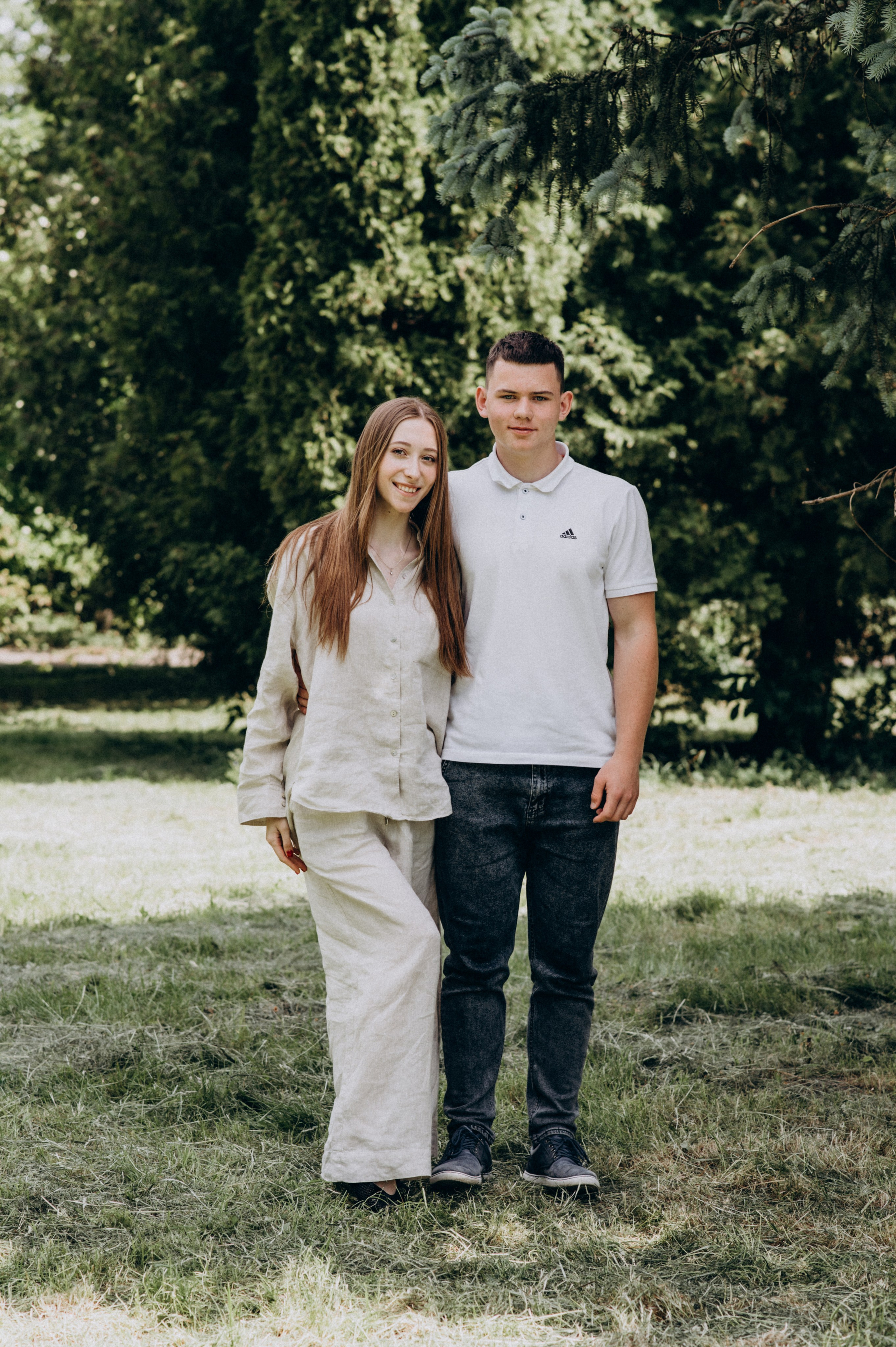 Фотосесія випускників, зйомка випускників Тернопіль Львів, випускні фотоальбоми Тернопіль, шкільні фотоальбоми Тернопіль. Сімейний, дитячий та індивідуальний фотограф в м. Тернопіль, м. Львів