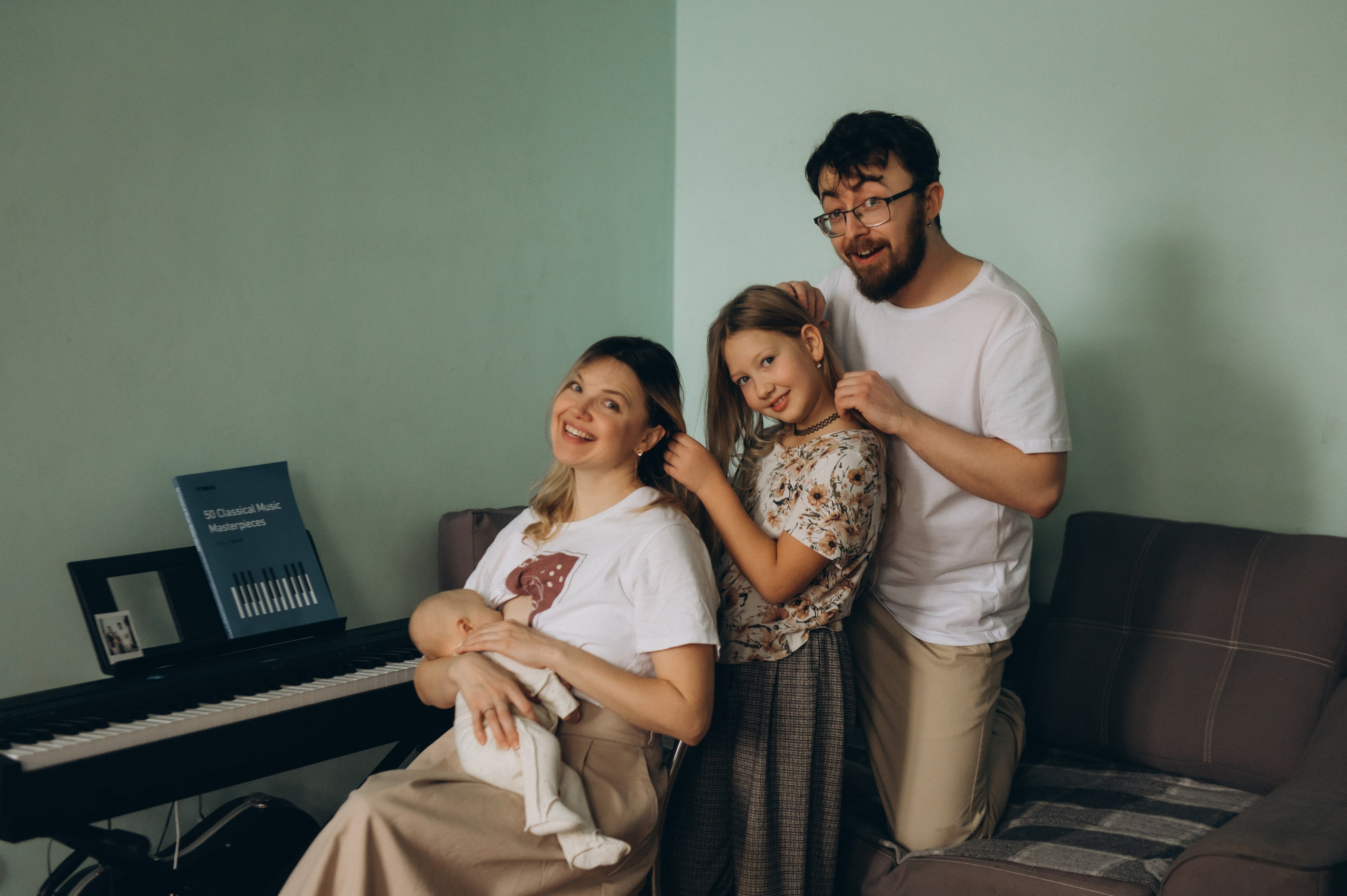 Сімейна фотосесія вдома Тернопіль, сімейний фотограф Львів Тернопіль, сімейна фотосесія Тернопіль, зйомка вдома. Сімейний, дитячий та індивідуальний фотограф в м. Тернопіль, м. Львів