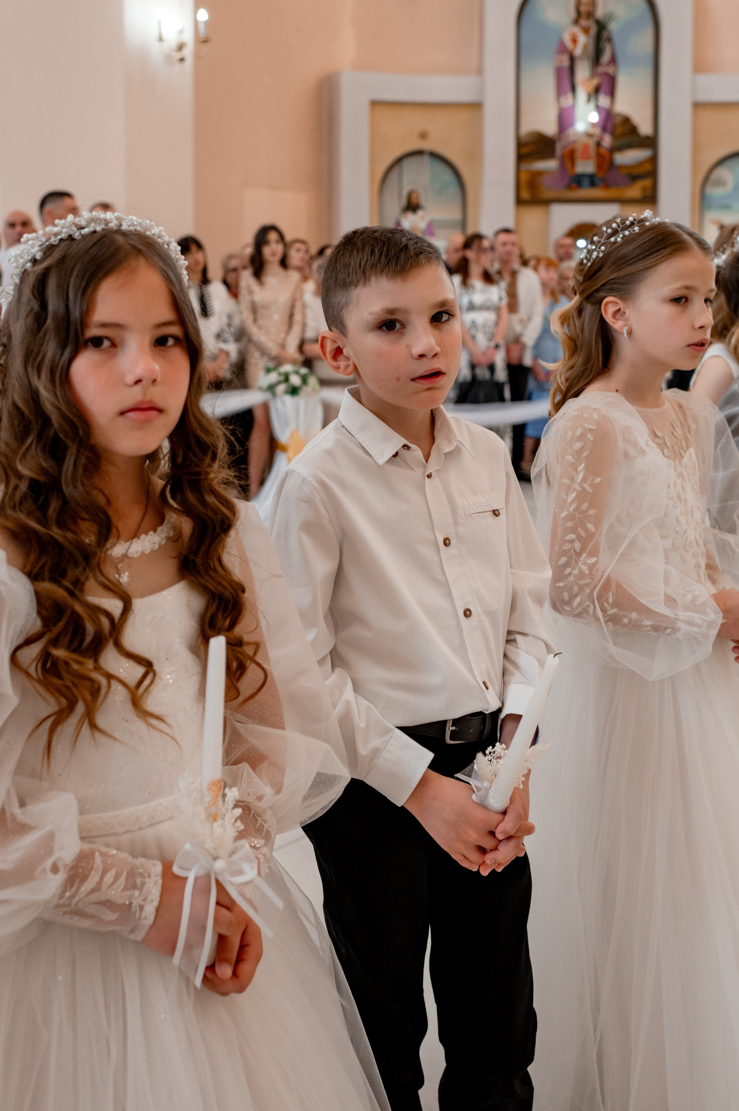 Фотосесія Першого Причастя Тернопіль, зйомка Причастя Тернопіль, Таїнство Першого Причастя Тернопіль, Катедра Причастя Тернопіль. Сімейний, дитячий та індивідуальний фотограф в м. Тернопіль, м. Львів