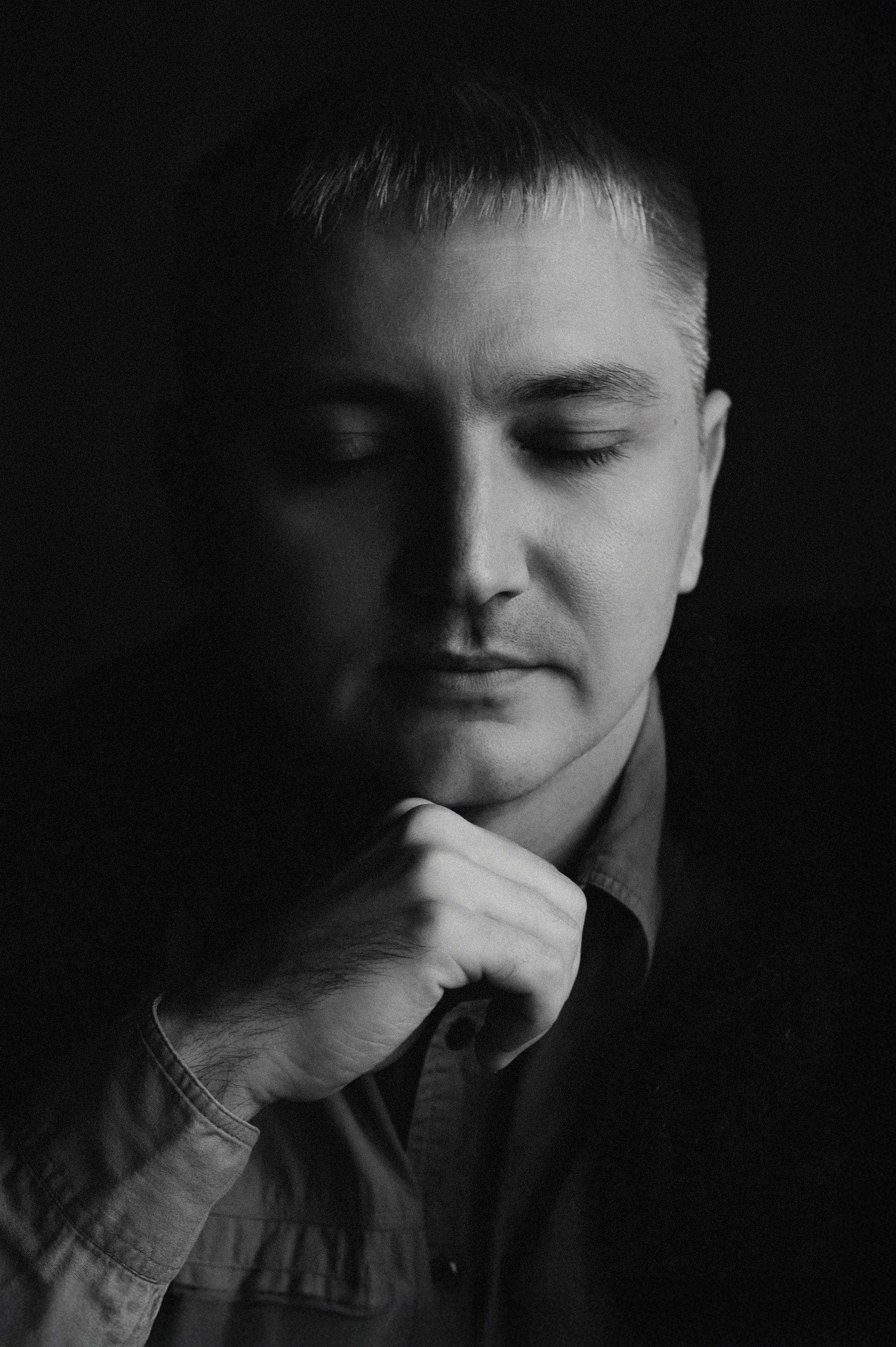 Портретна фотосесія чоловіків, чоловічий портрет, індивідуальна фотосесія Тернопіль, портретний фотограф Тернопіль. Сімейний, дитячий та індивідуальний фотограф в м. Тернопіль, м. Львів