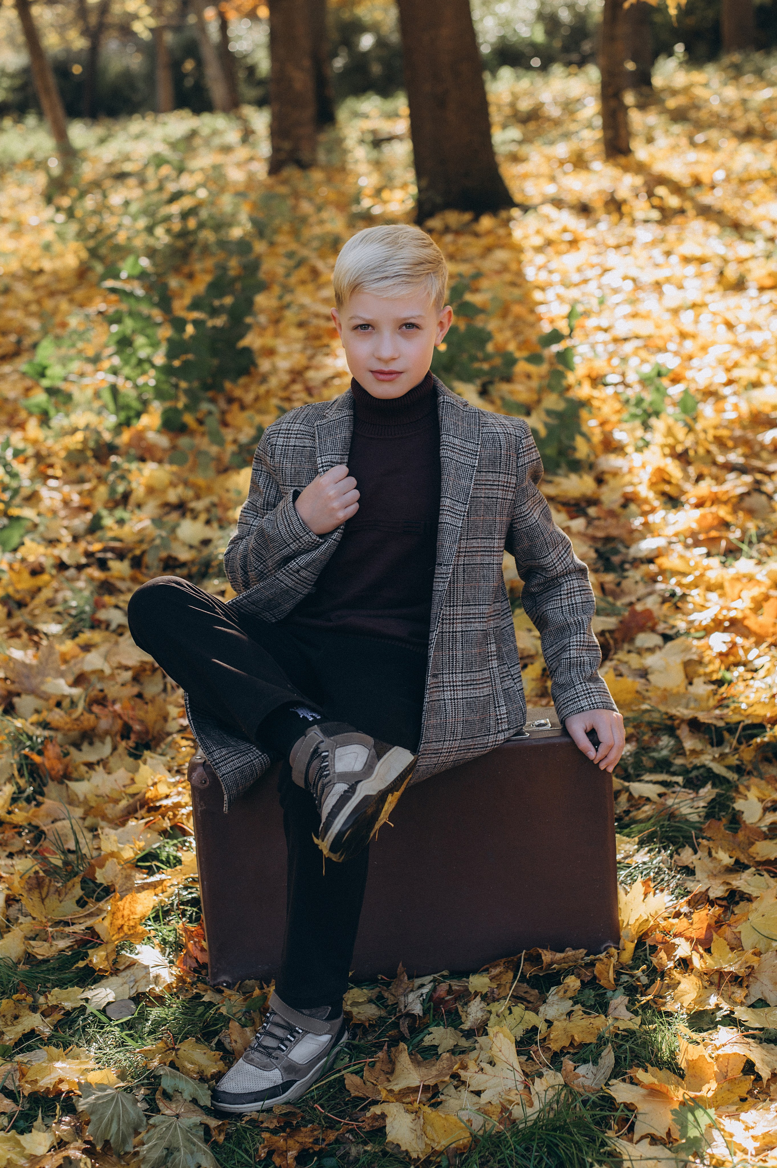 Осіння фотосесія 4 класу на віньєтки, випускні фотоальбоми Тернопіль, фотосесія випускників Тернопіль, шкільний випускний альбом Тернопіль. Сімейний, дитячий та індивідуальний фотограф в м. Тернопіль, м. Львів
