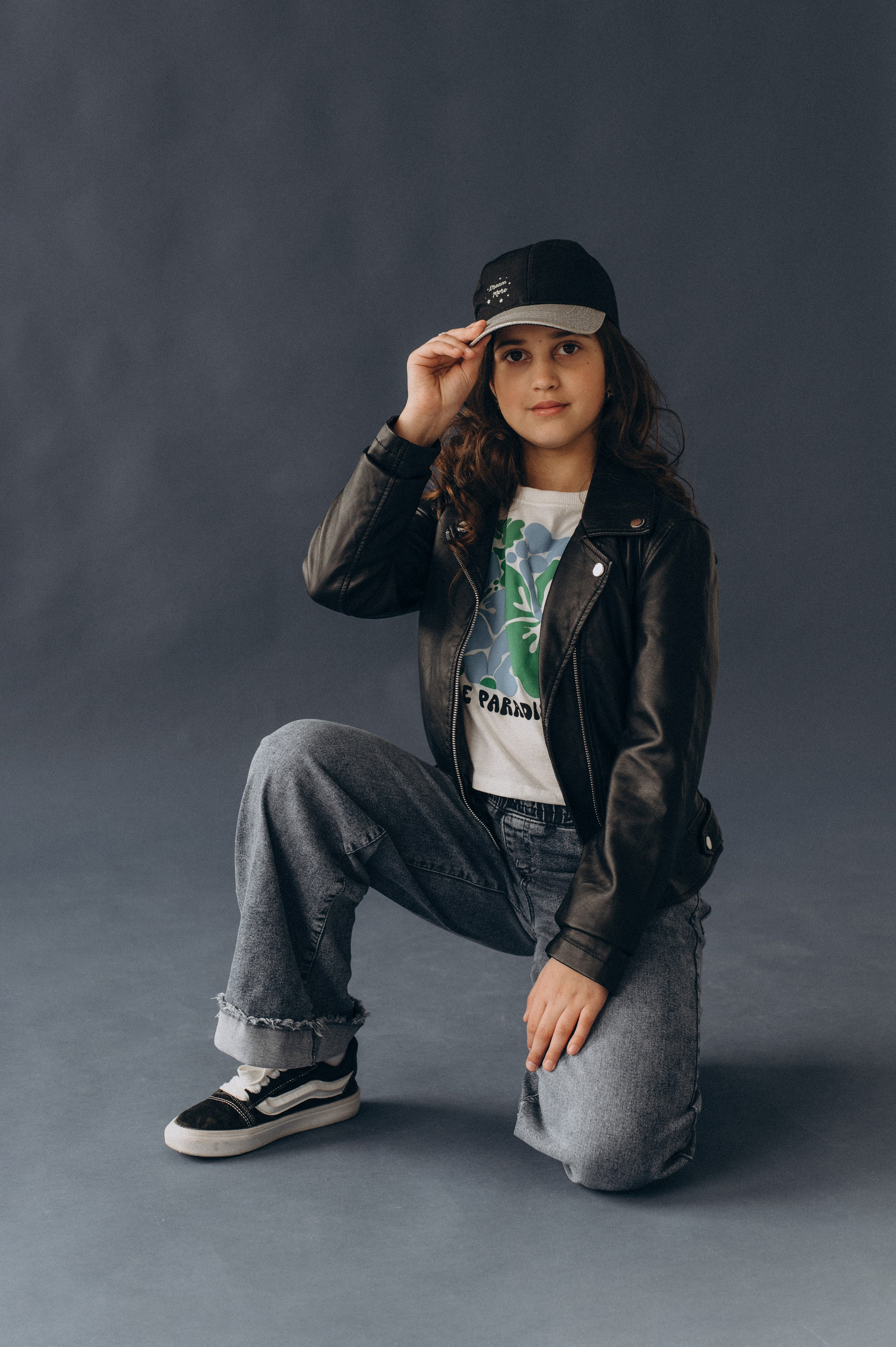 Шкільна фотосесія на віньєтки Тернопіль, шкільні альбоми, фотосесія випускників Тернопіль, випускний альбом, фотограф випускний Тернопіль. Сімейний, дитячий та індивідуальний фотограф в м. Тернопіль, м. Львів