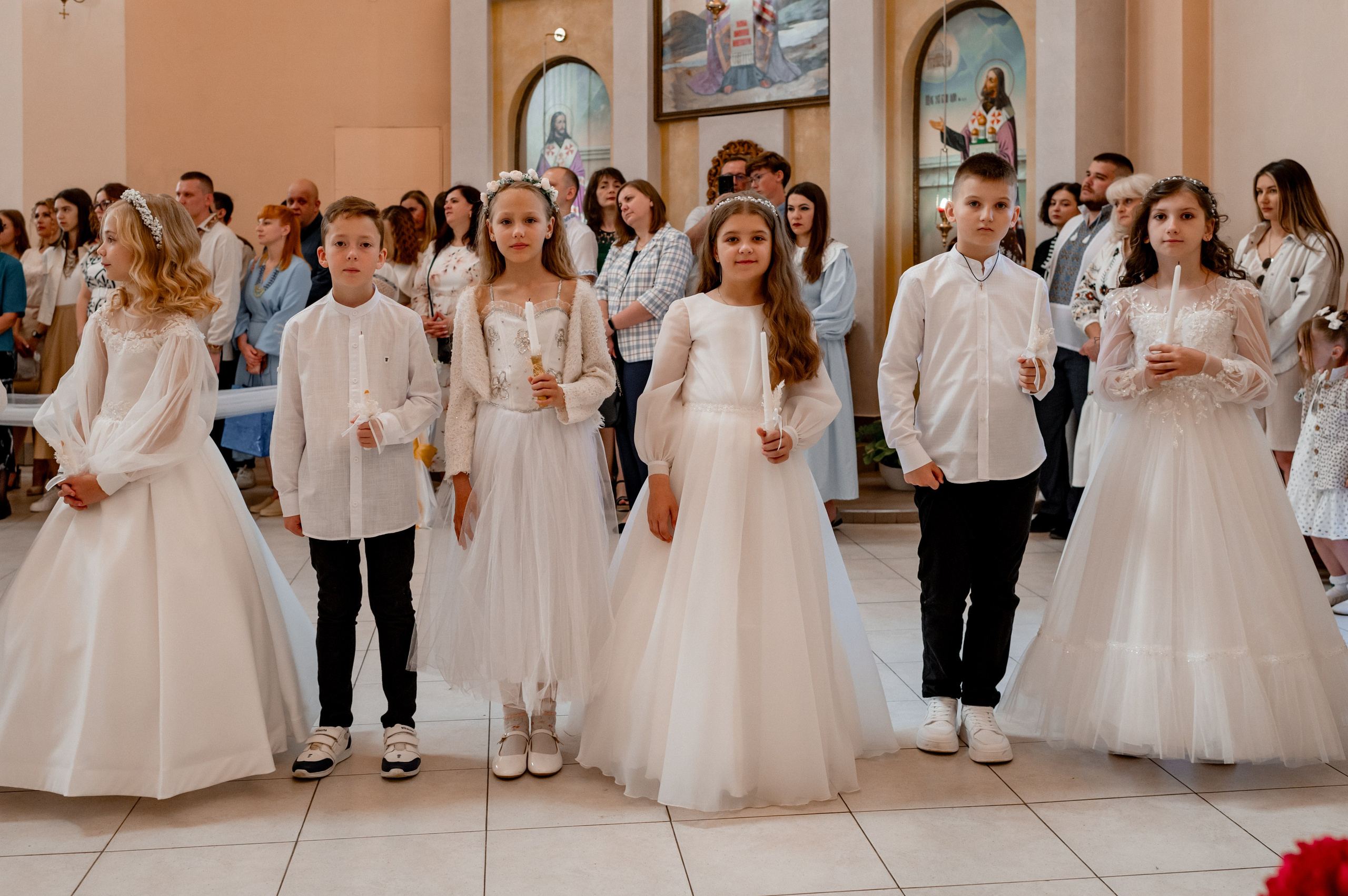 Фотосесія Першого Причастя Тернопіль, зйомка Причастя Тернопіль, Таїнство Першого Причастя Тернопіль, Катедра Причастя Тернопіль. Сімейний, дитячий та індивідуальний фотограф в м. Тернопіль, м. Львів