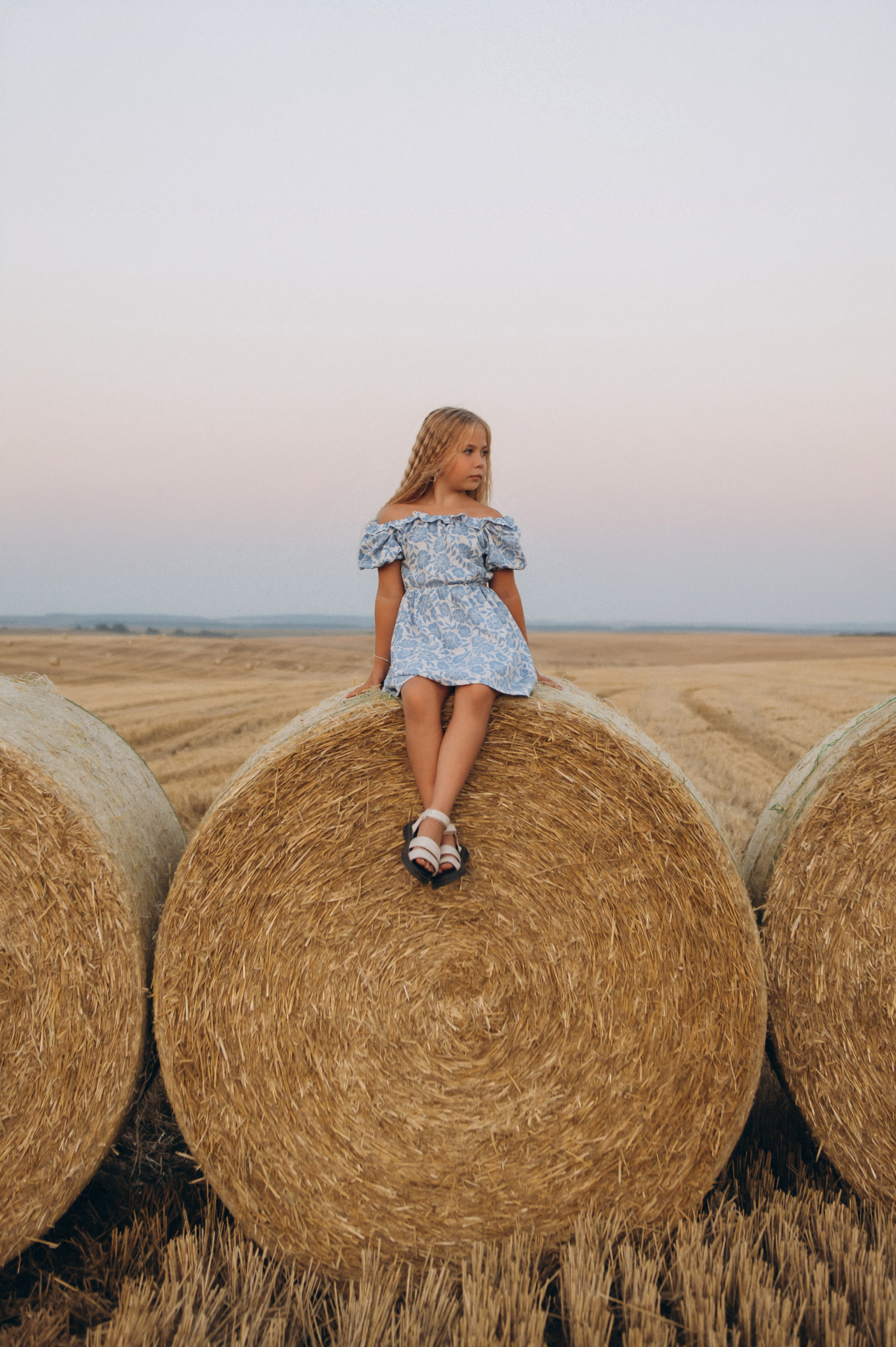 Фотосесія у соняшниках, дитячий фотограф Тернопіль, сімейний фотограф Тернопіль, дитяча фотосесія, фотосесія в полі, зйомка дітей. Сімейний, дитячий та індивідуальний фотограф в м. Тернопіль, м. Львів