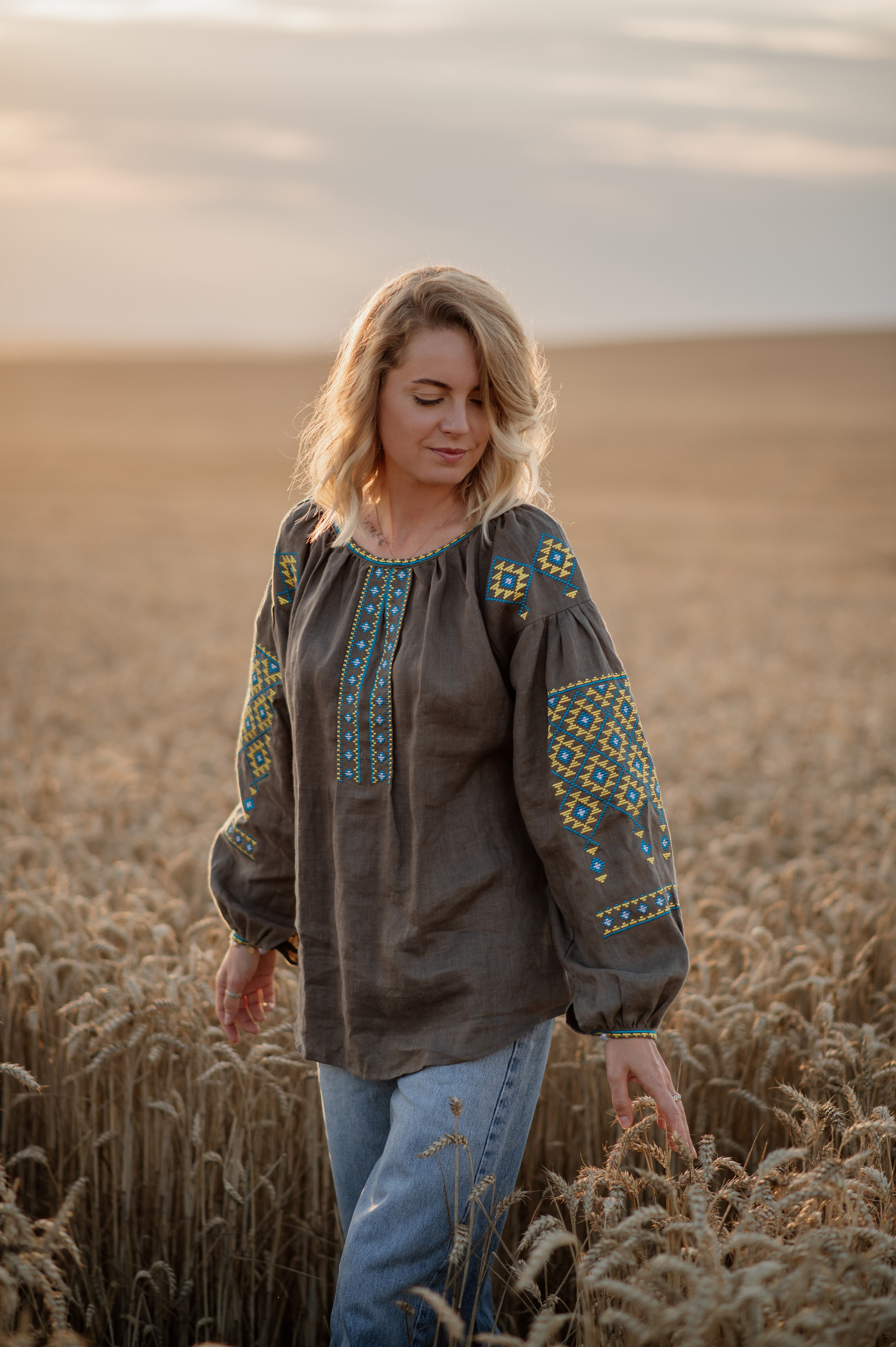 Фотосесія в пшениці та соняхах. Сімейний, дитячий та індивідуальний фотограф в м. Тернопіль, м. Львів