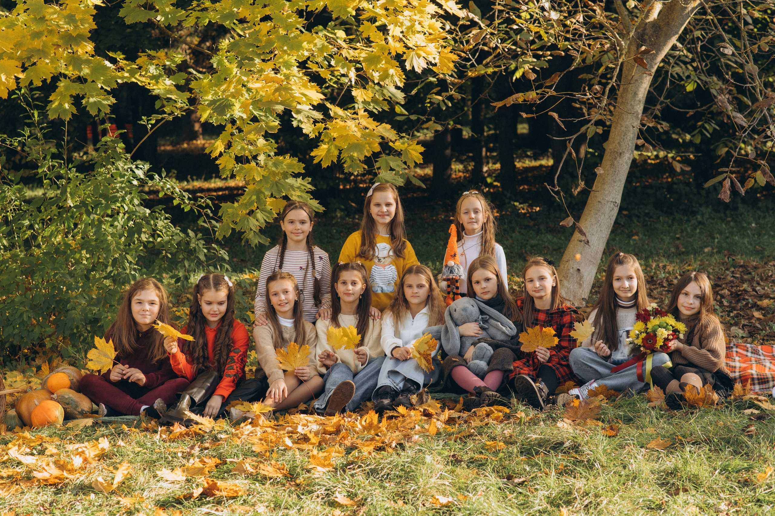 Фотосесія випускників Тернопіль, зйомка на віньєтки Тернопіль, вінєтки, випускні фотоальбоми Тернопіль. Сімейний, дитячий та індивідуальний фотограф в м. Тернопіль, м. Львів
