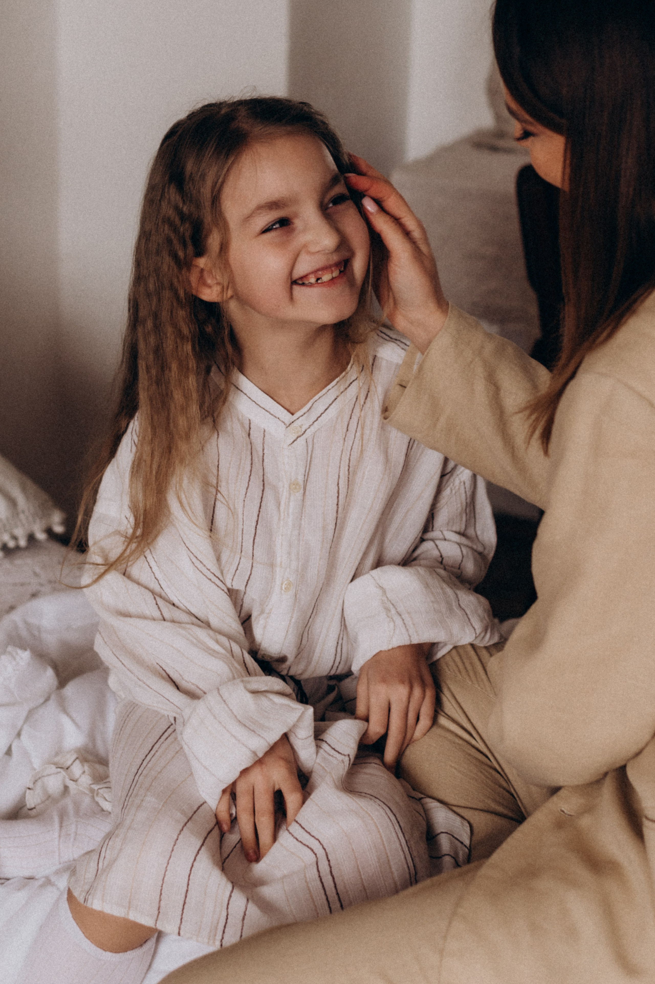 Сімейна фотосесія мами і донечок, зйомка Тернопіль Львів етностиль. Сімейний, дитячий та індивідуальний фотограф в м. Тернопіль, м. Львів