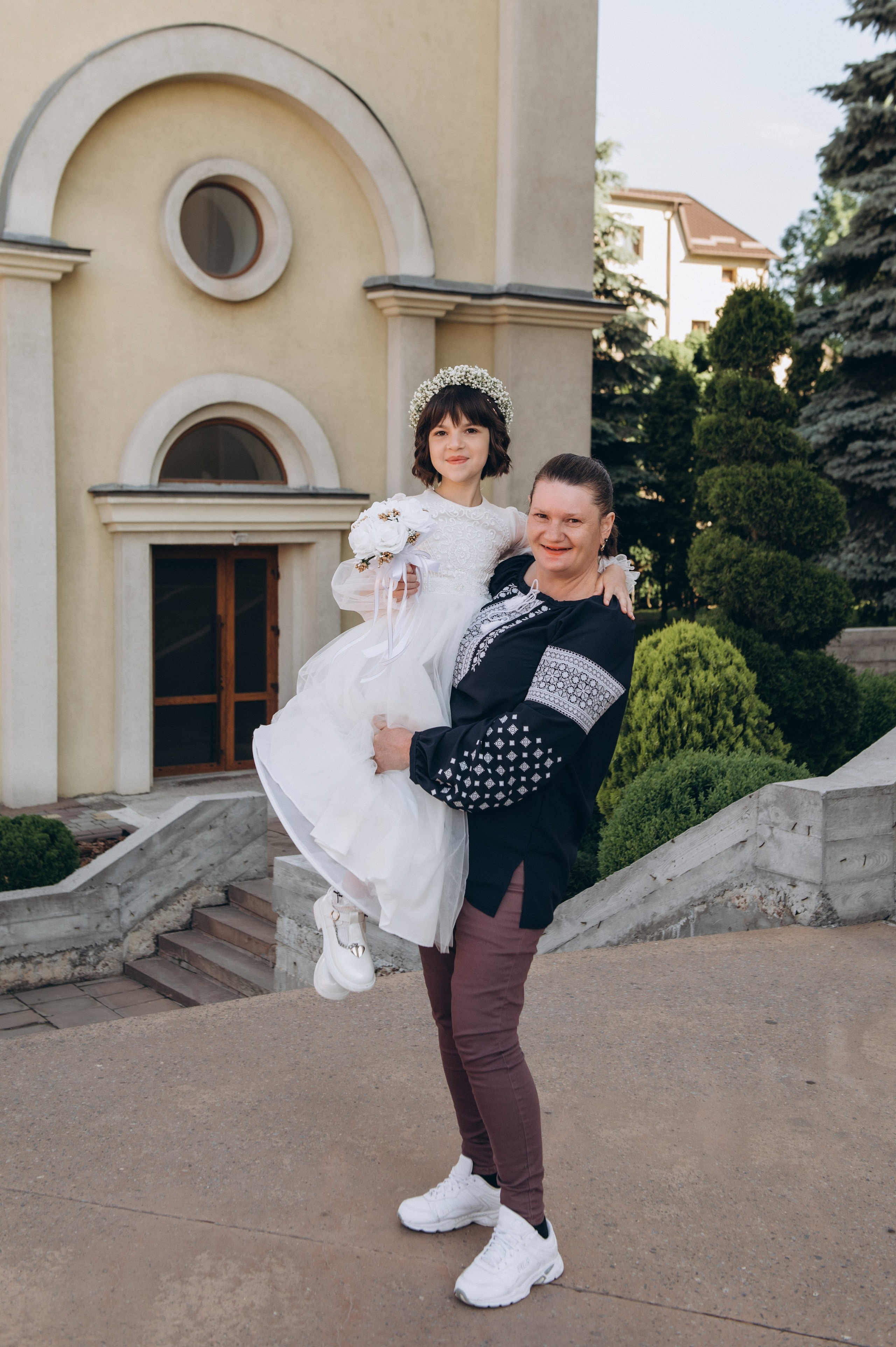Фотосесія Першого Причастя Тернопіль, зйомка Першого Причастя Тернопіль, Церква Успіння Пресвятої Богородиці Причастя Тернопіль. Сімейний, дитячий та індивідуальний фотограф в м. Тернопіль, м. Львів