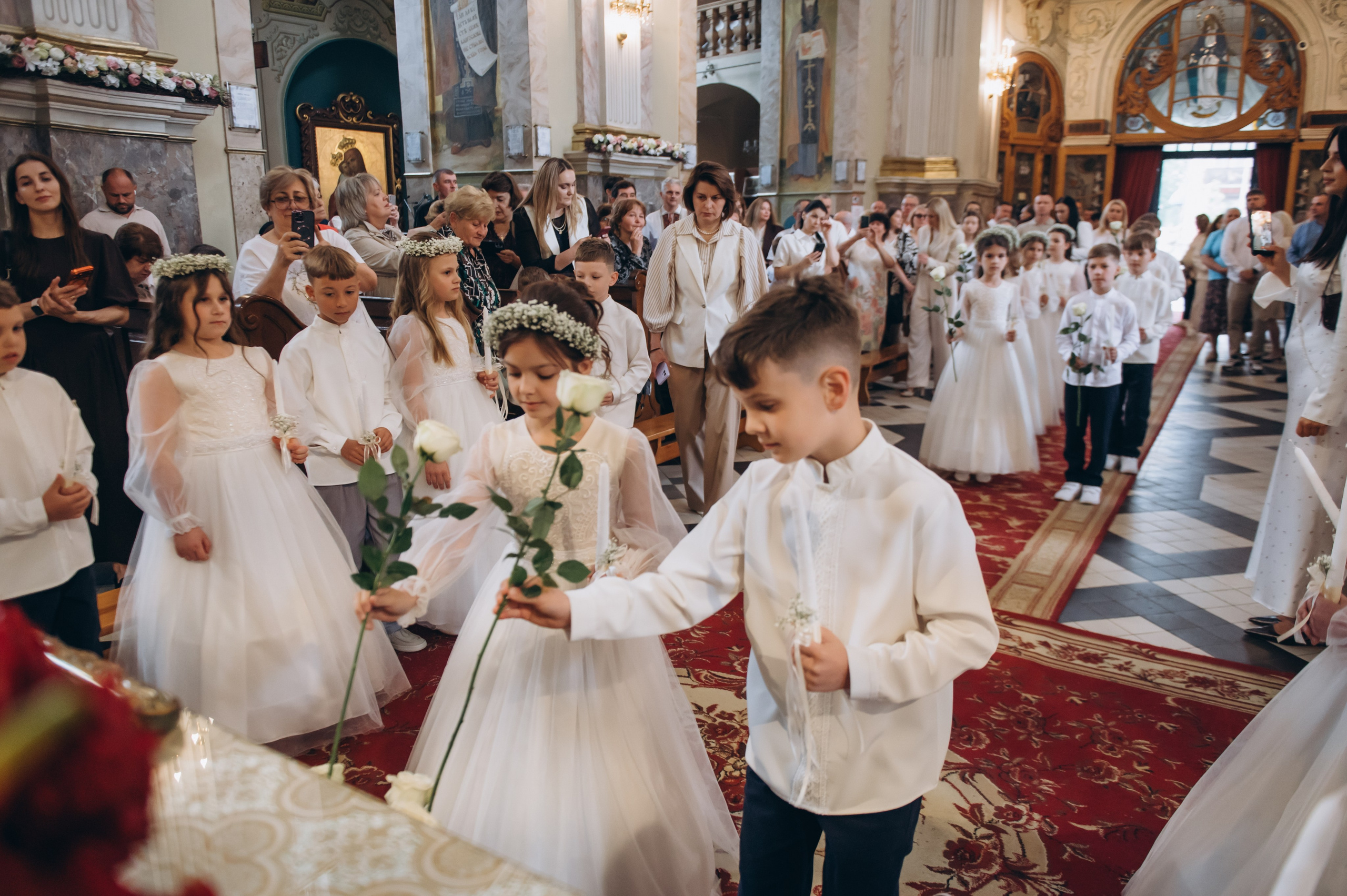 Фотосесія Першого Причастя Тернопіль, фотосесія Причастя Тернопіль, Таїнство Першого Причастя Тернопіль, Катедра Причастя Тернопіль. Сімейний, дитячий та індивідуальний фотограф в м. Тернопіль, м. Львів
