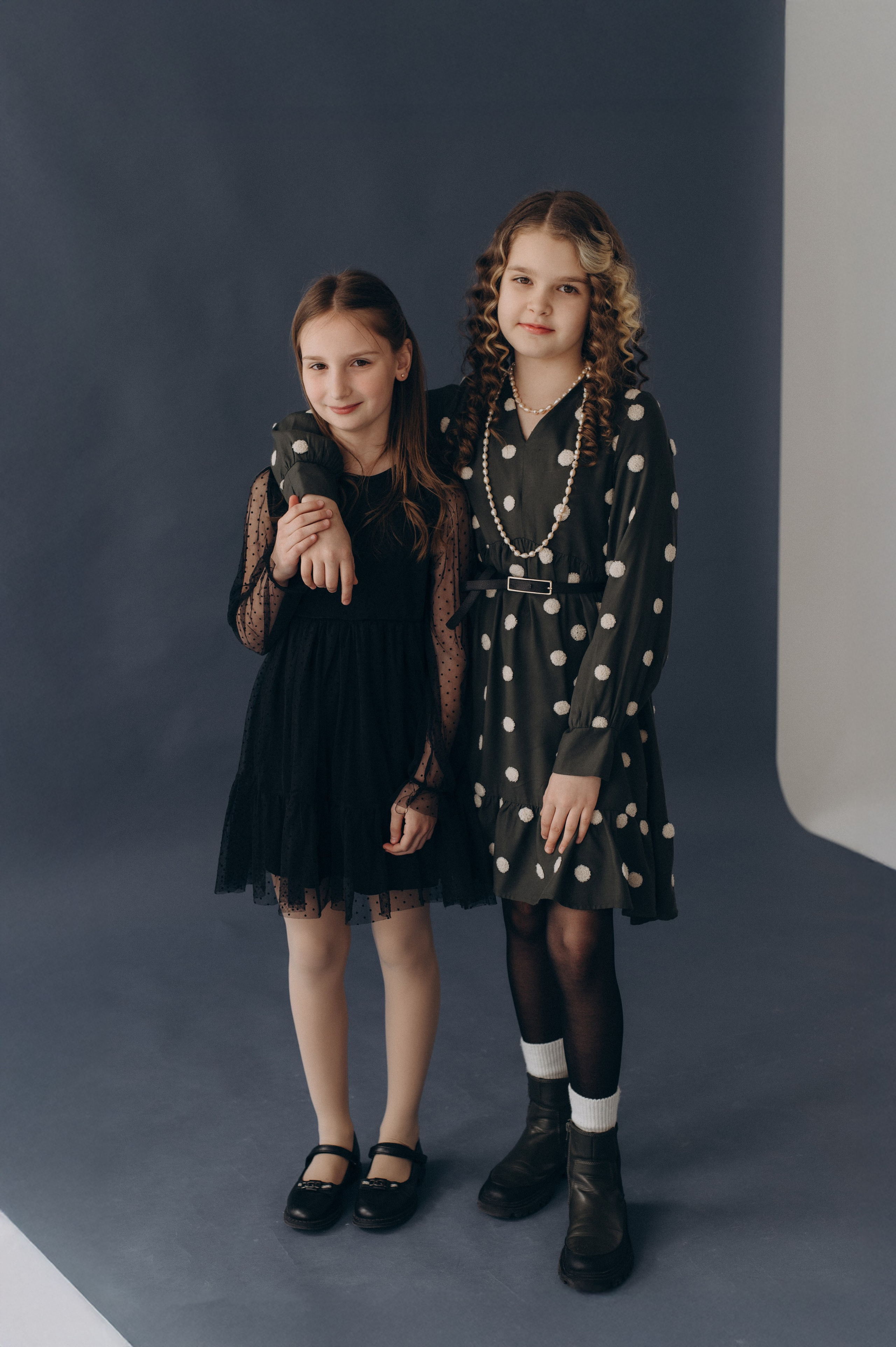 Шкільна фотосесія на віньєтки Тернопіль, шкільні альбоми, фотосесія випускників Тернопіль, випускний альбом, фотограф випускний Тернопіль. Сімейний, дитячий та індивідуальний фотограф в м. Тернопіль, м. Львів