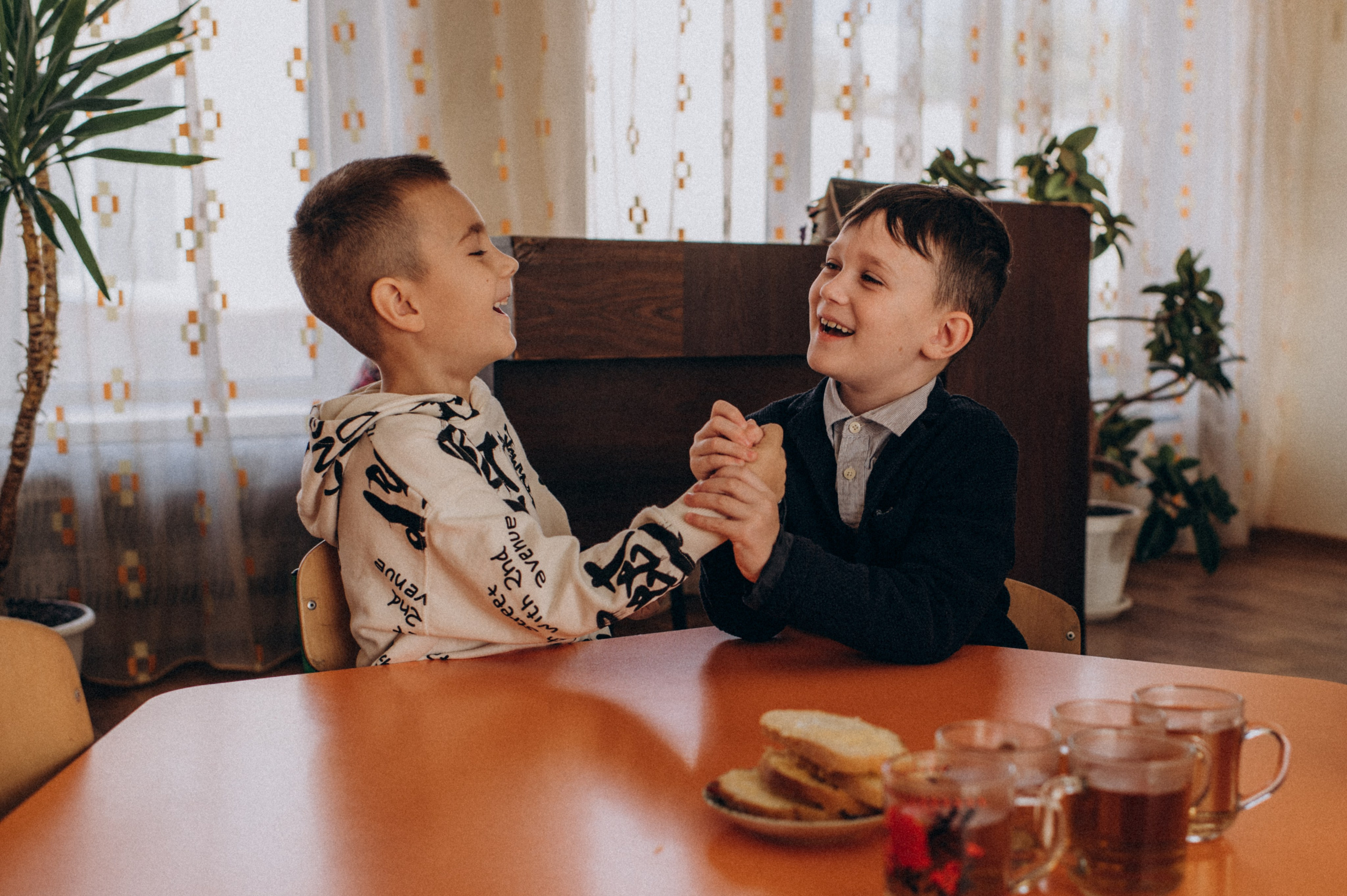Фотосесія в дитячому садку, фотосесія на віньєтки, випускні фотоальбоми Тернопіль, шкільні фотоальбоми Тернопіль, зйомка випускного садочку. Сімейний, дитячий та індивідуальний фотограф в м. Тернопіль, м. Львів