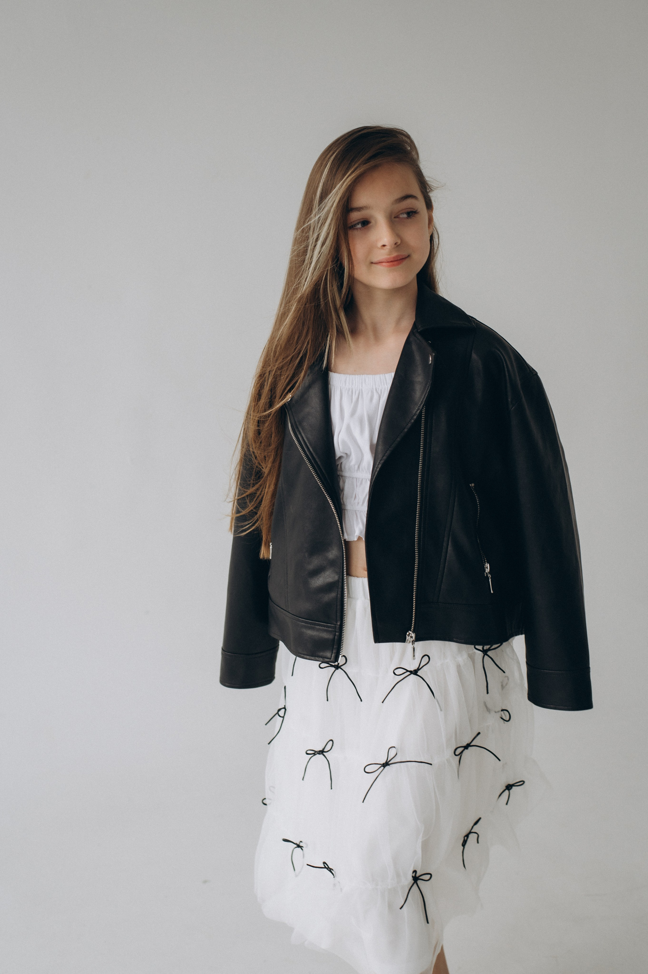 Шкільна фотосесія на віньєтки Тернопіль, фотосесія випускників Тернопіль, зйомка на віньєтки, шкільні фотоальбоми Тернопіль. Сімейний, дитячий та індивідуальний фотограф в м. Тернопіль, м. Львів