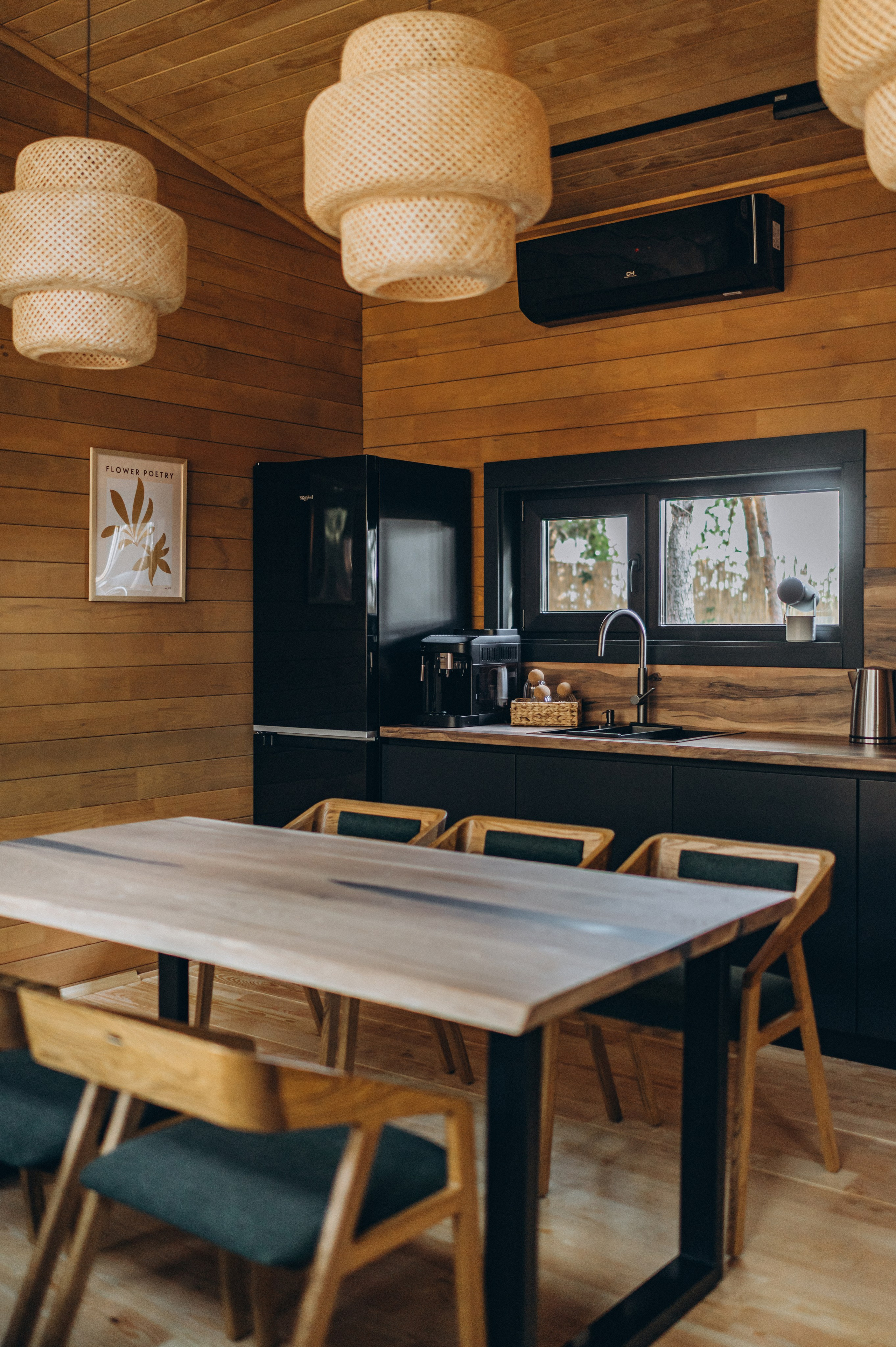 Інтер’єрна фотосесія будиночок в лісі, інтерєрна зйомка Тернопіль, інтерєрна фотосесія Львів. Сімейний, дитячий та індивідуальний фотограф в м. Тернопіль, м. Львів