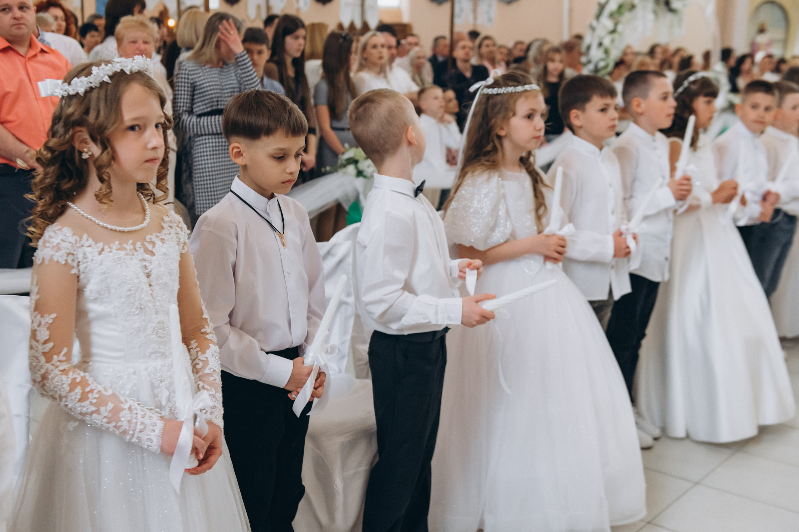 Фотосесія Причастя Тернопіль, зйомка Причастя, фотограф на Причастя Тернопіль, Причастя Львів, церква Петра і Павла. Сімейний, дитячий та індивідуальний фотограф в м. Тернопіль, м. Львів