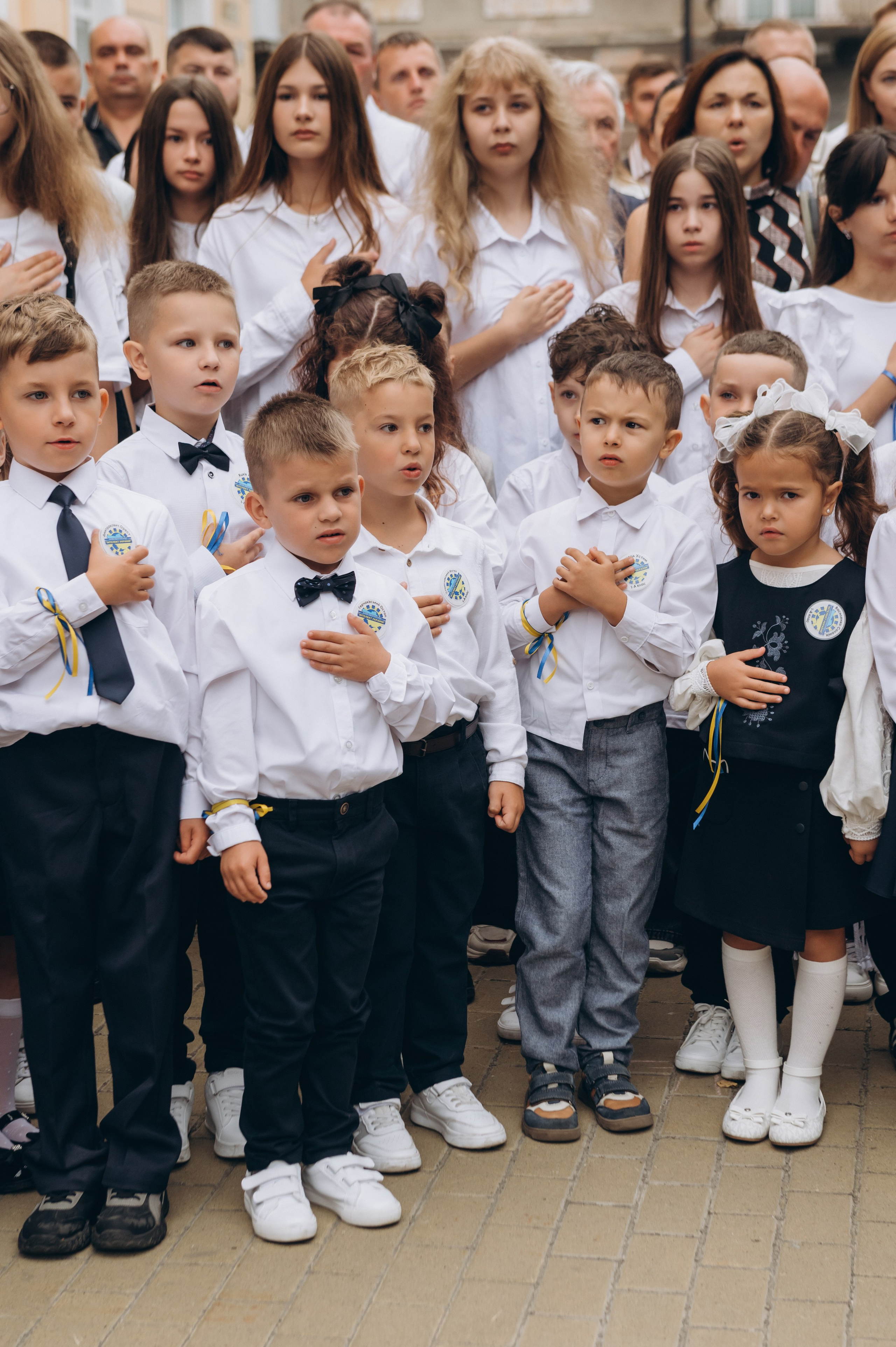 Перший дзвоник у Тернополі, фотосесія першокласників