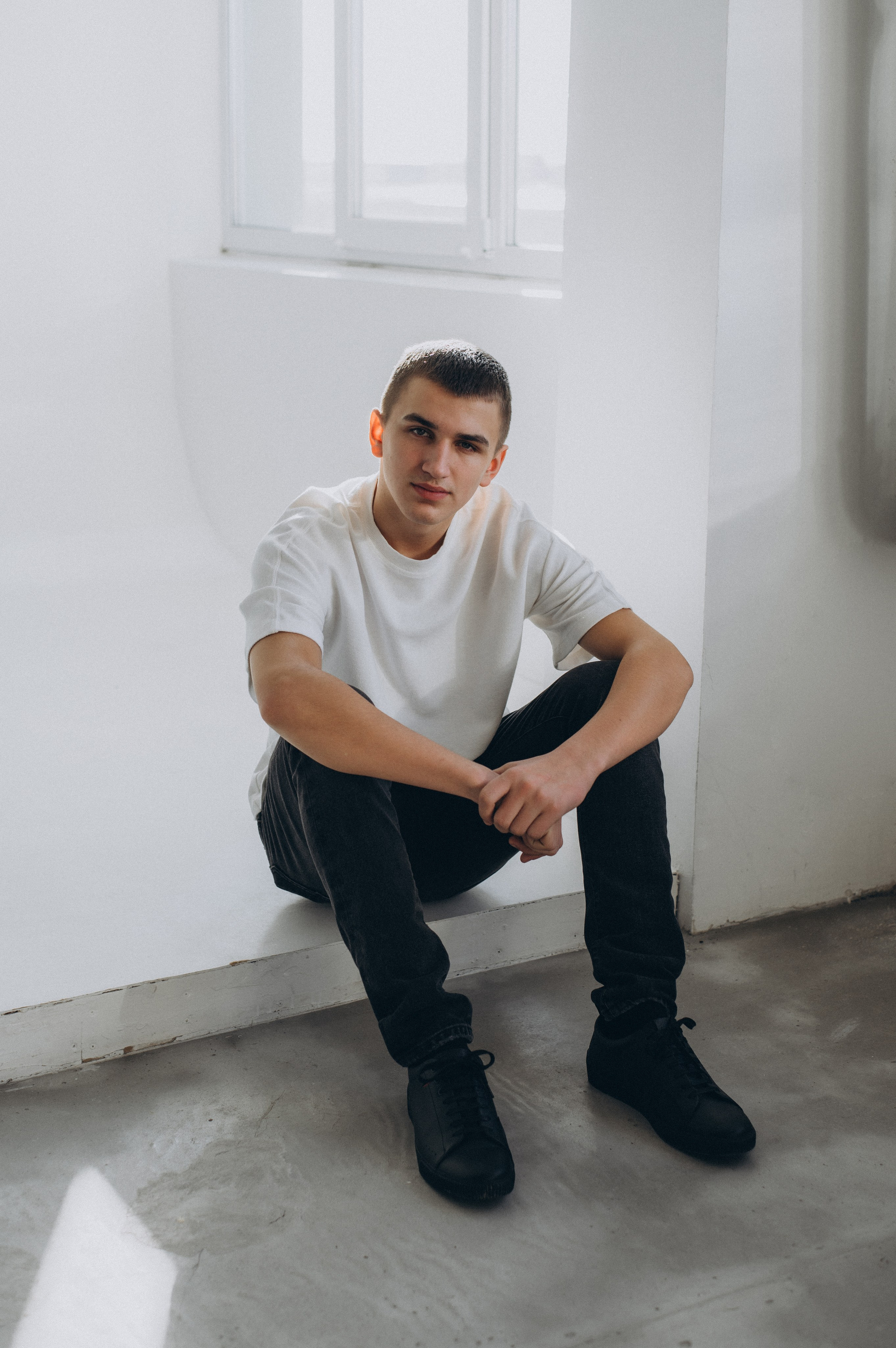 Фотосесія випускників, фотосесія на віньєтки Тернопіль, випускники Тернопіль, випуск 2025. Сімейний, дитячий та індивідуальний фотограф в м. Тернопіль, м. Львів