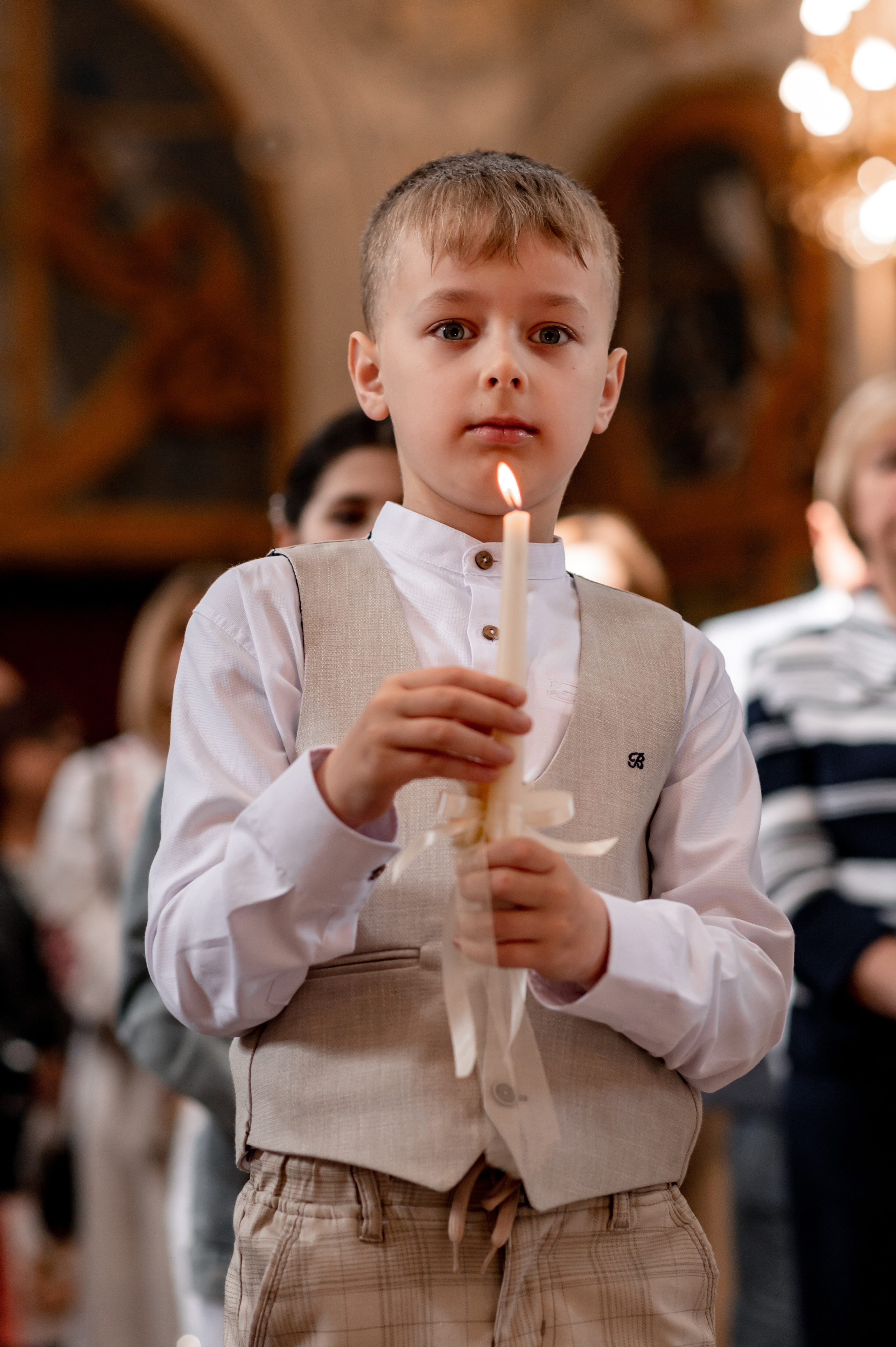 Фотосесія Першого Причастя Тернопіль, зйомка Причастя Тернопіль, Таїнство Першого Причастя Тернопіль, Катедра Причастя Тернопіль. Сімейний, дитячий та індивідуальний фотограф в м. Тернопіль, м. Львів