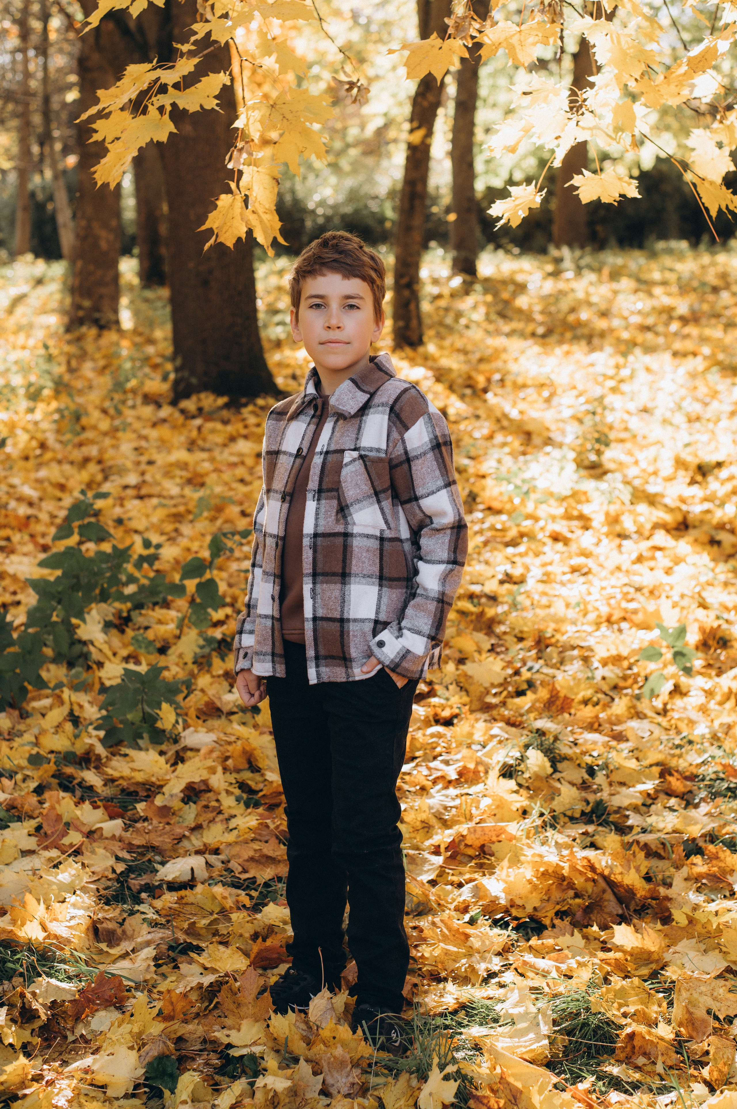 Осіння фотосесія 4 класу на віньєтки, випускні фотоальбоми Тернопіль, фотосесія випускників Тернопіль, шкільний випускний альбом Тернопіль. Сімейний, дитячий та індивідуальний фотограф в м. Тернопіль, м. Львів