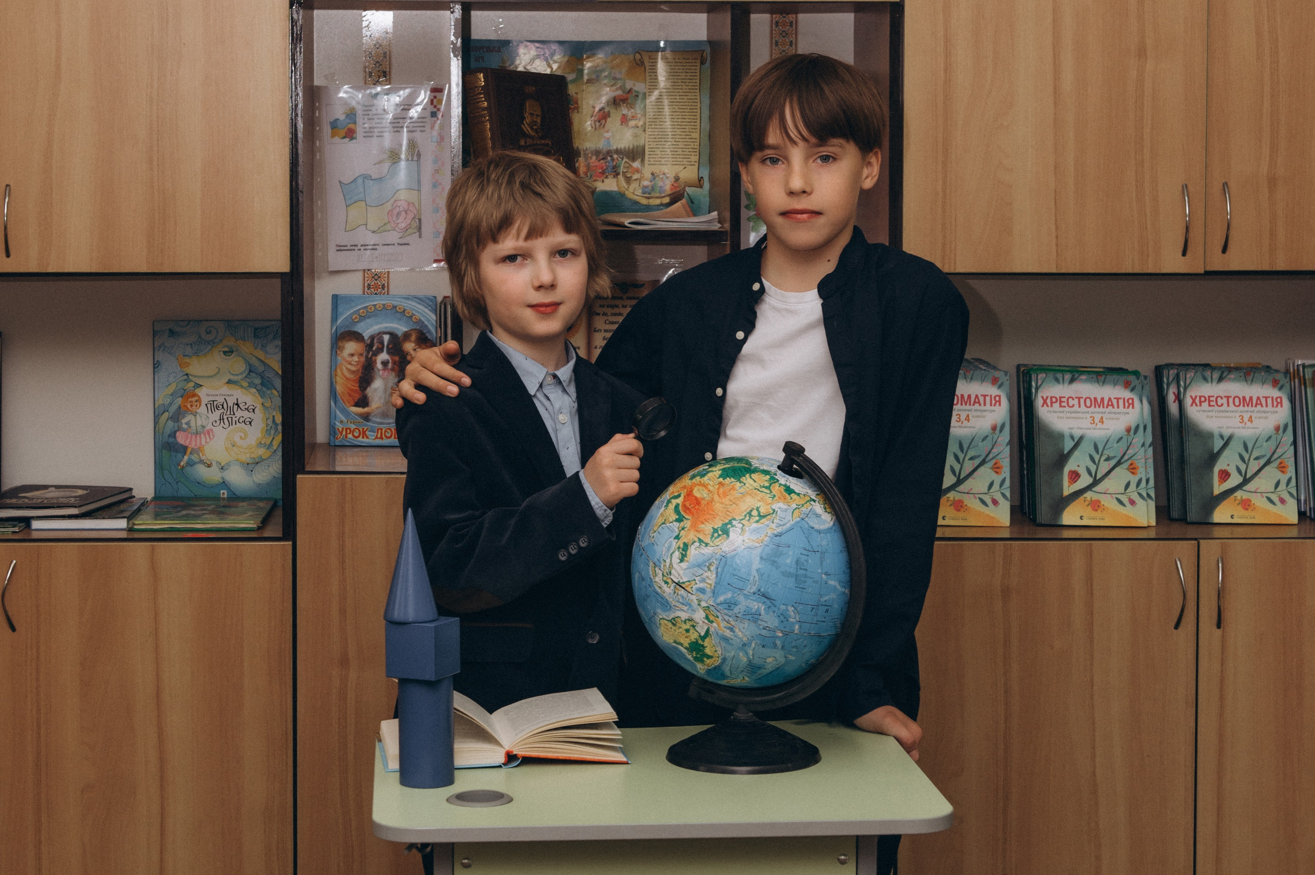 Шкільна фотосесія на віньєтки Тернопіль, фотосесія випускників Тернопіль, зйомка на віньєтки, шкільні фотоальбоми Тернопіль. Сімейний, дитячий та індивідуальний фотограф в м. Тернопіль, м. Львів