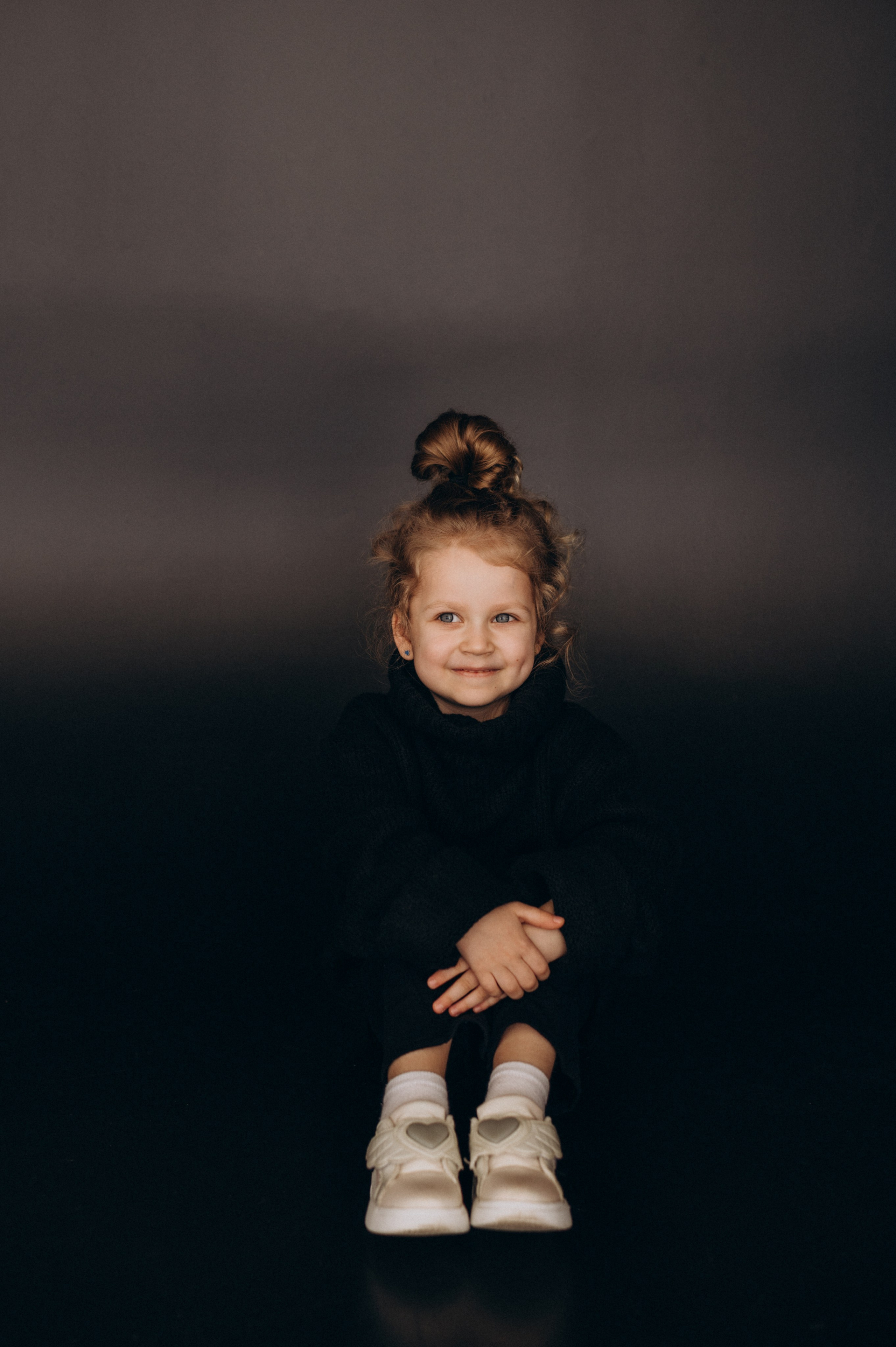 Сімейна фотосесія у студії, зйомка мами і дитини фотосесія Тернопіль Львів. Сімейний, дитячий та індивідуальний фотограф в м. Тернопіль, м. Львів