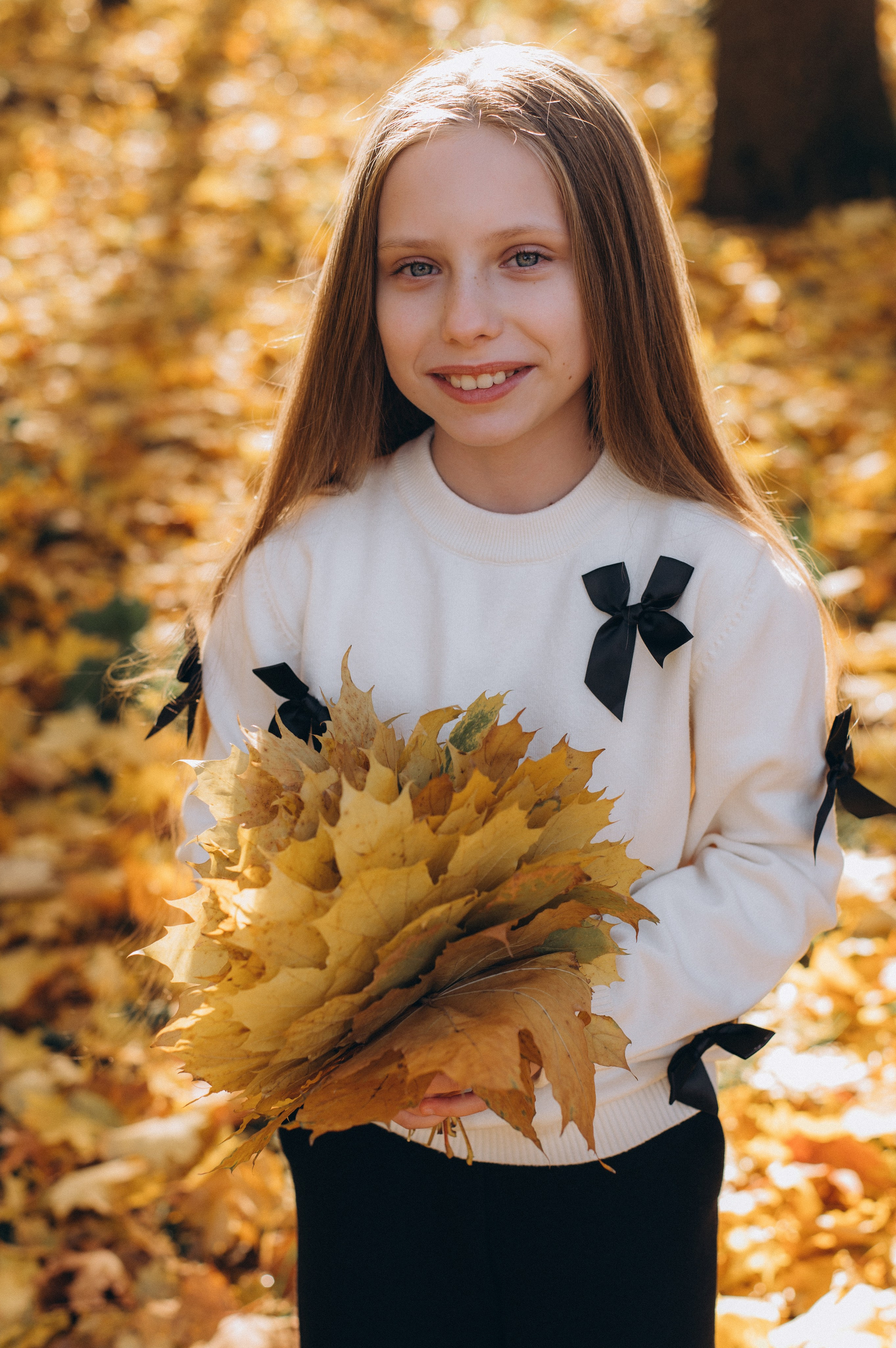 Осіння фотосесія 4 класу на віньєтки, випускні фотоальбоми Тернопіль, фотосесія випускників Тернопіль, шкільний випускний альбом Тернопіль. Сімейний, дитячий та індивідуальний фотограф в м. Тернопіль, м. Львів