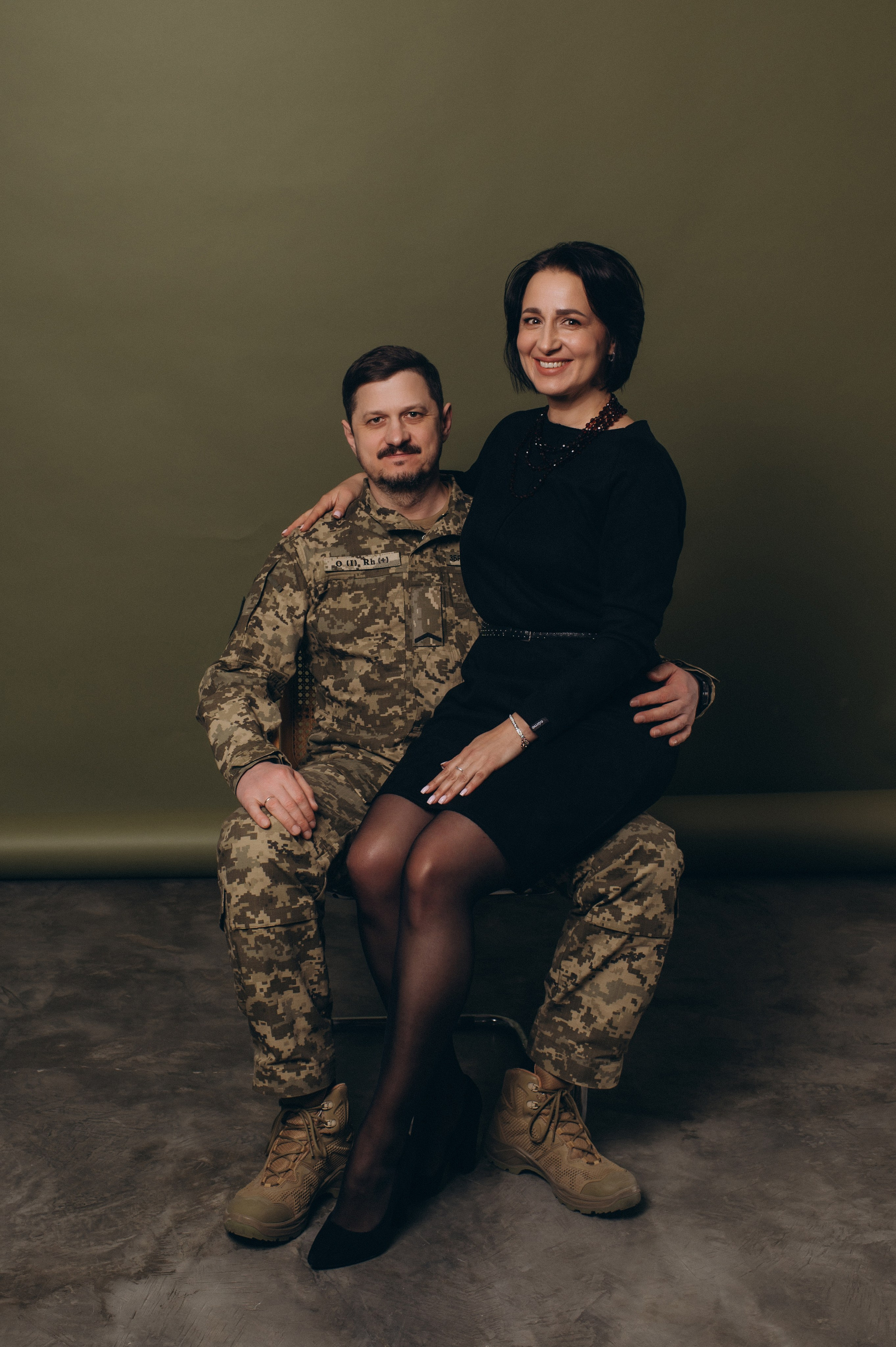 Фотосесія лавсторі Тернопіль, зйомка lovestory Тернопіль, сімейний фотограф Тернопіль, фотосесія пари в студії, сімейна фотосесія Тернопіль. Сімейний, дитячий та індивідуальний фотограф в м. Тернопіль, м. Львів