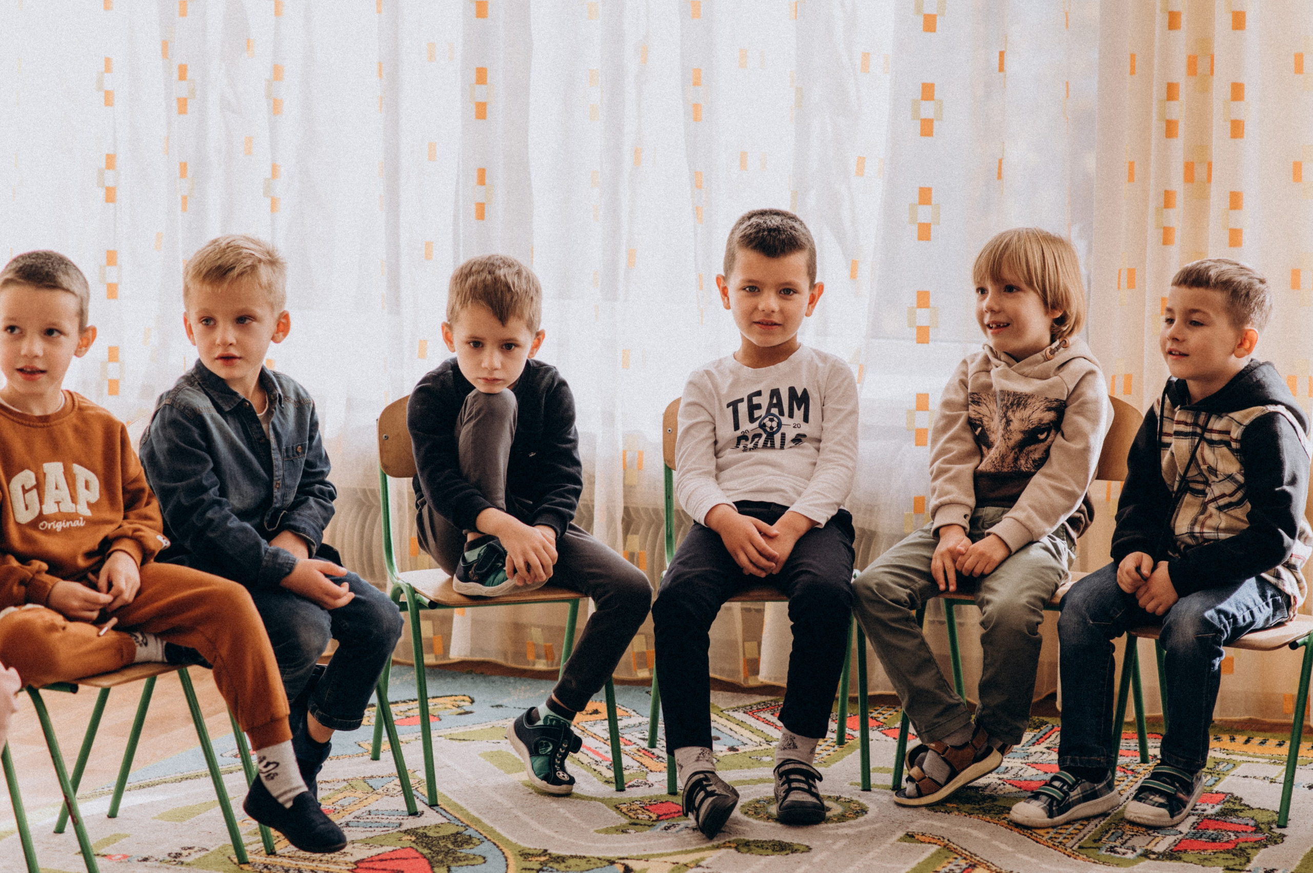 Фотосесія в дитячому садку, фотосесія на віньєтки, випускні фотоальбоми Тернопіль, шкільні фотоальбоми Тернопіль, зйомка випускного садочку. Сімейний, дитячий та індивідуальний фотограф в м. Тернопіль, м. Львів