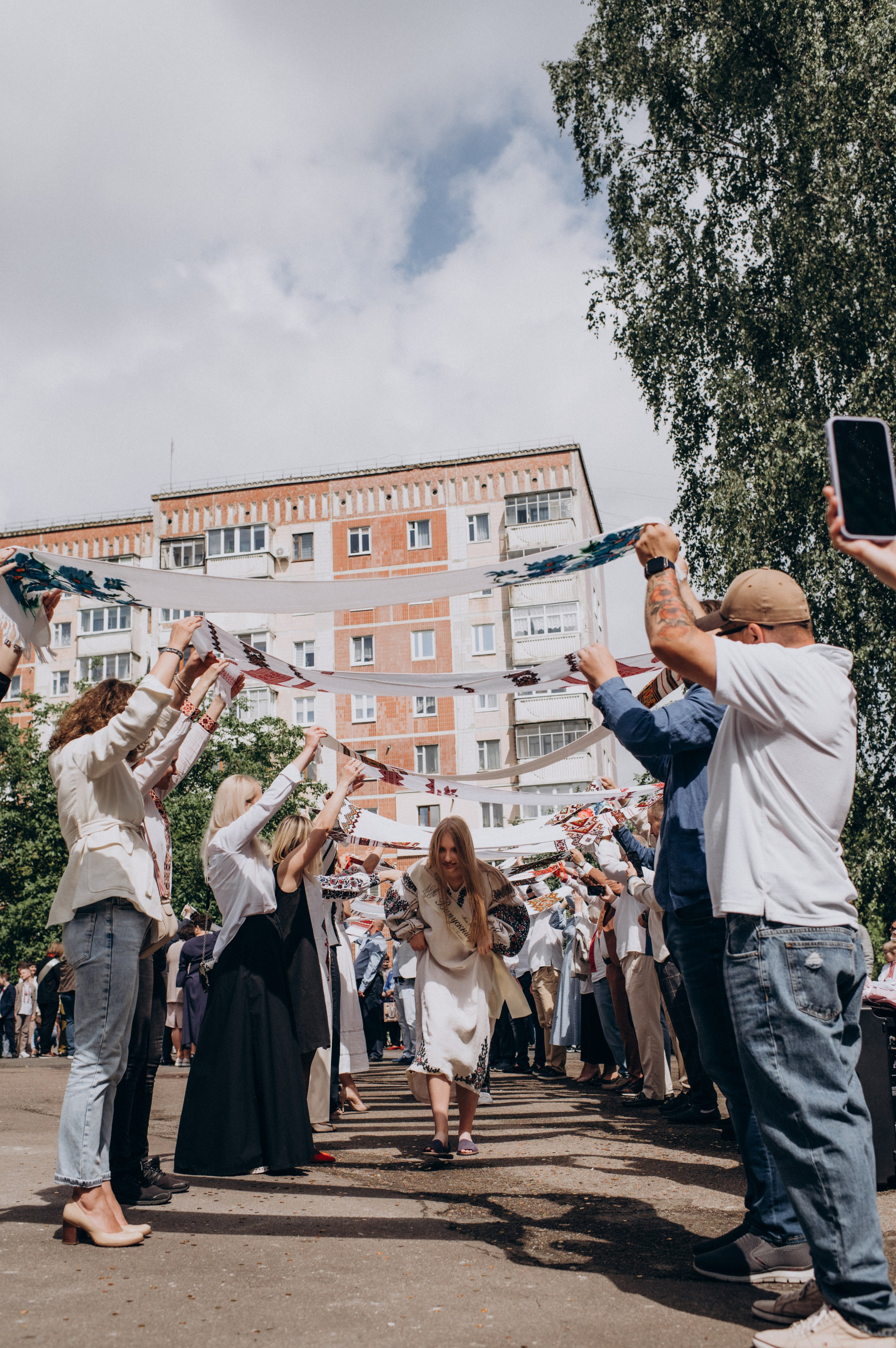 Фотосесія останнього дзвоника, фотосесія випускників Тернопіль, випускний 2024. Сімейний, дитячий та індивідуальний фотограф в м. Тернопіль, м. Львів