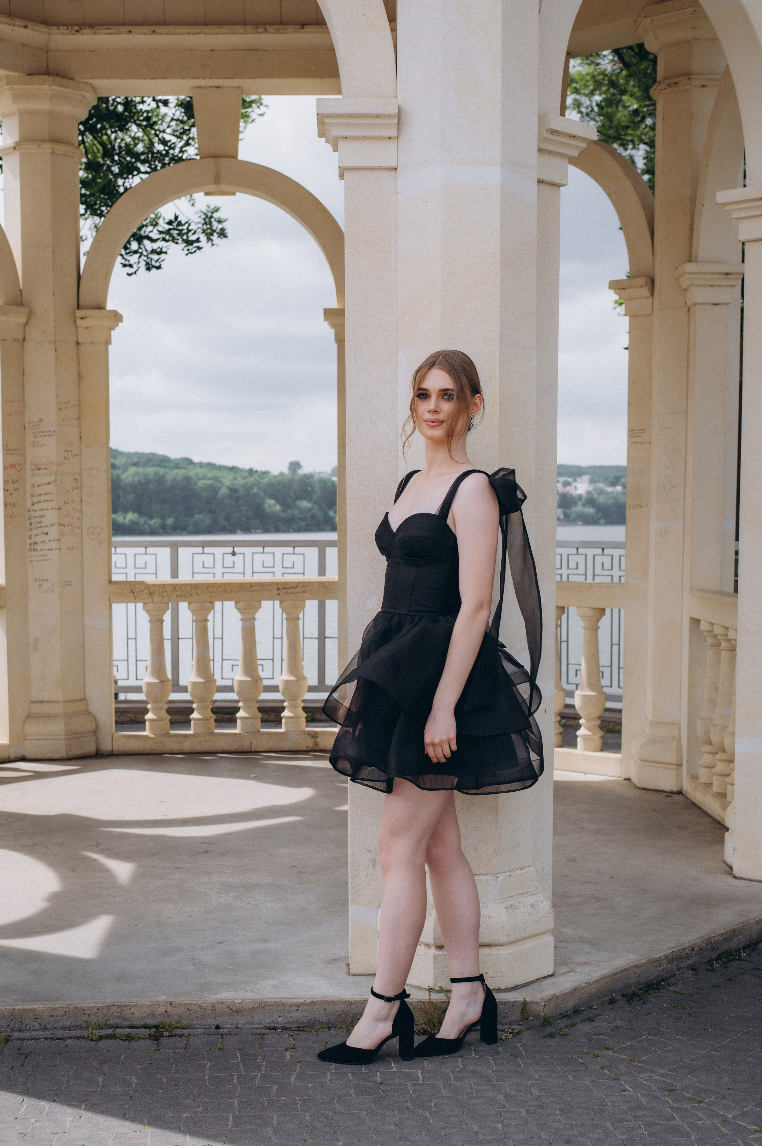 Випускники 2025, фотосесія випускного Тернопіль, фотосесія випускників Тернопіль, зйомка випускного, фотосесія випускного. Сімейний, дитячий та індивідуальний фотограф в м. Тернопіль, м. Львів