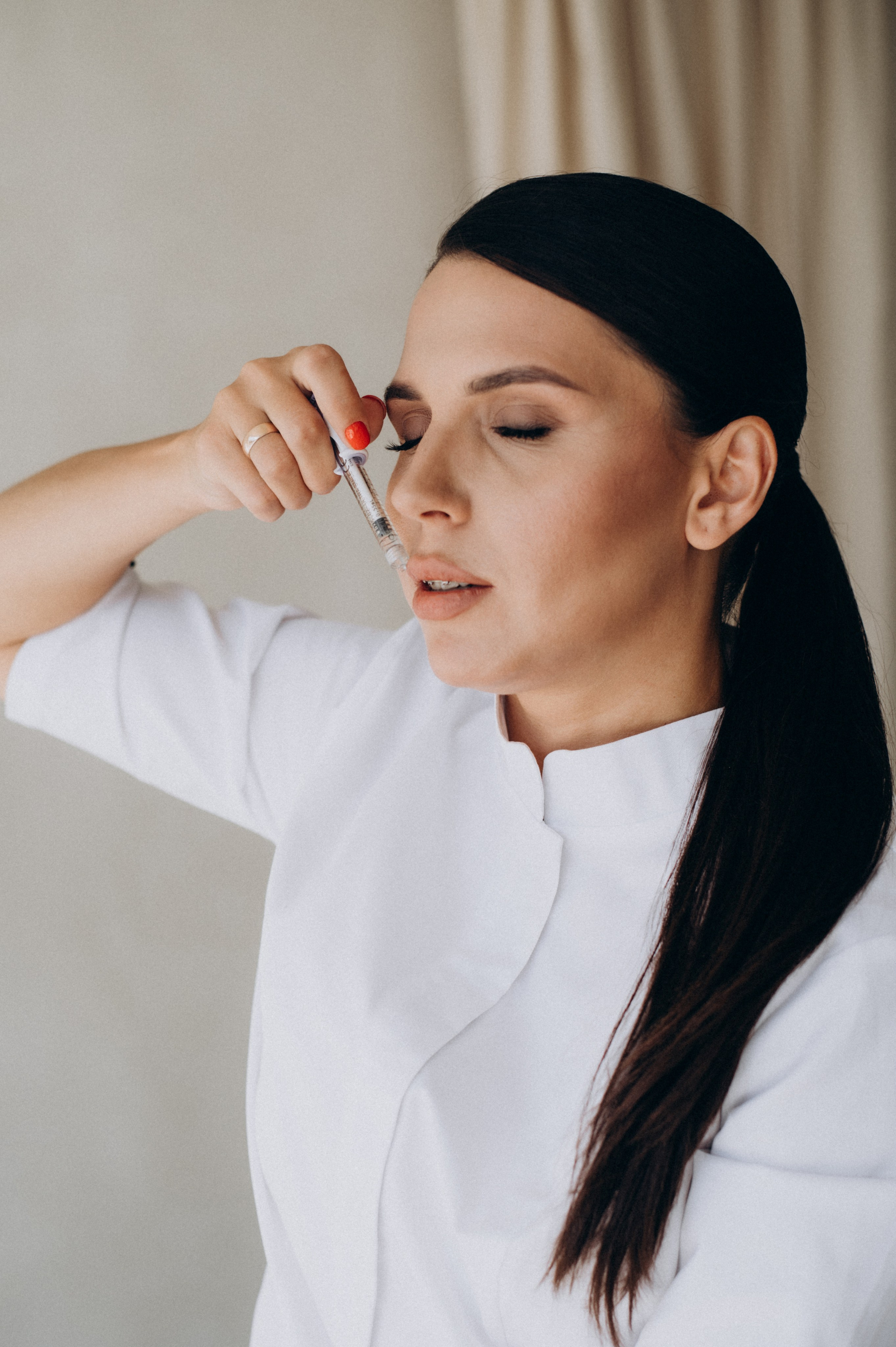 Портретна зйомка Тернопіль, контент-зйомка для лікаря, фотосесія лікаря у студії Тернопіль. Сімейний, дитячий та індивідуальний фотограф в м. Тернопіль, м. Львів