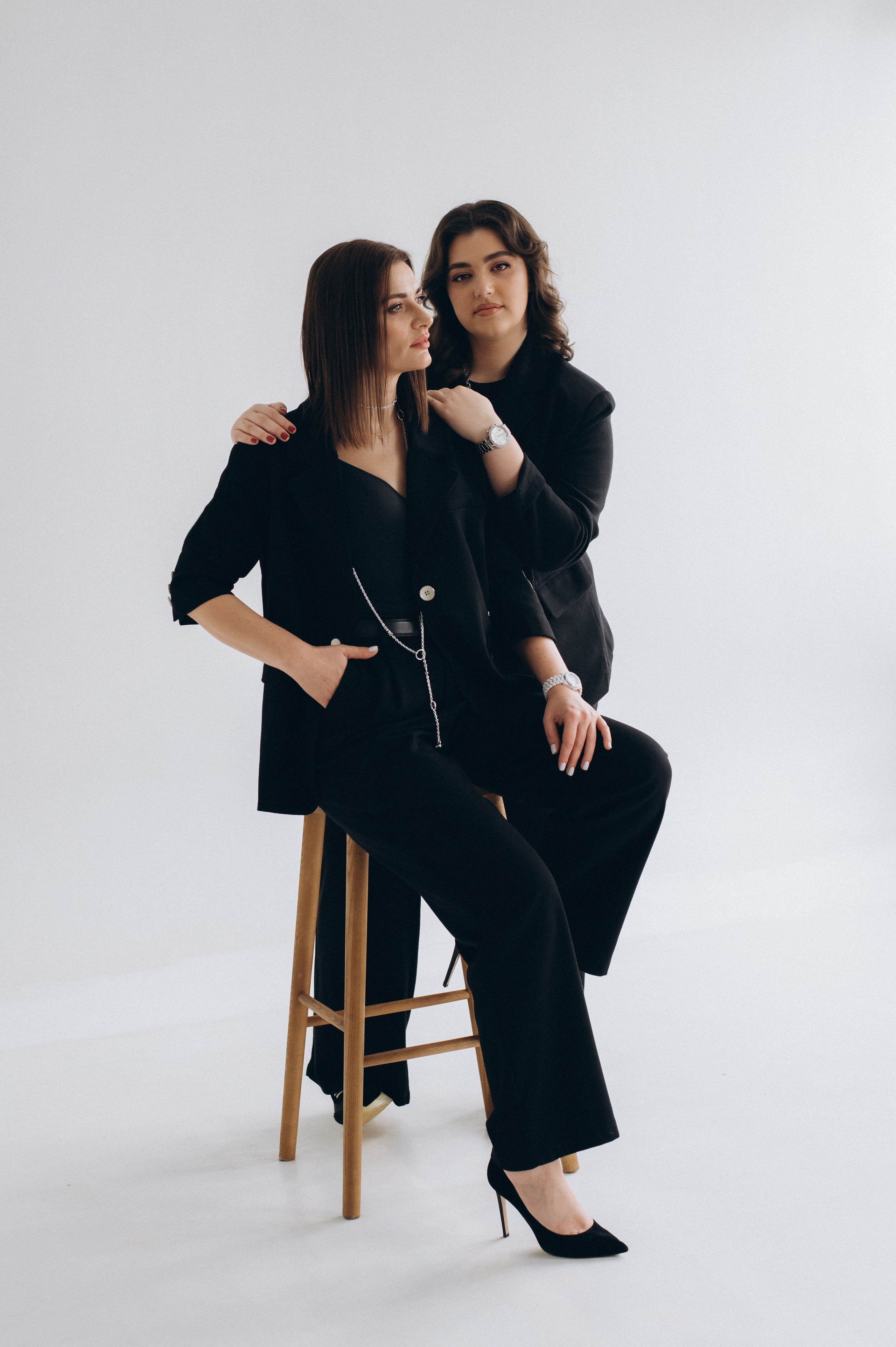 Сімейна фотосесія мами і донечок, сімейний фотограф Тернопіль, портретний фотограф Тернопіль, портретна фотосесія Львів. Сімейний, дитячий та індивідуальний фотограф в м. Тернопіль, м. Львів